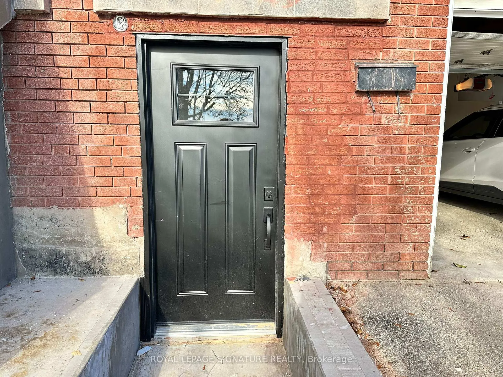 Photo 15 of Unit Lower, 17 Tamarisk Drive, Etobicoke, West Humber-Clairville — HOMEH