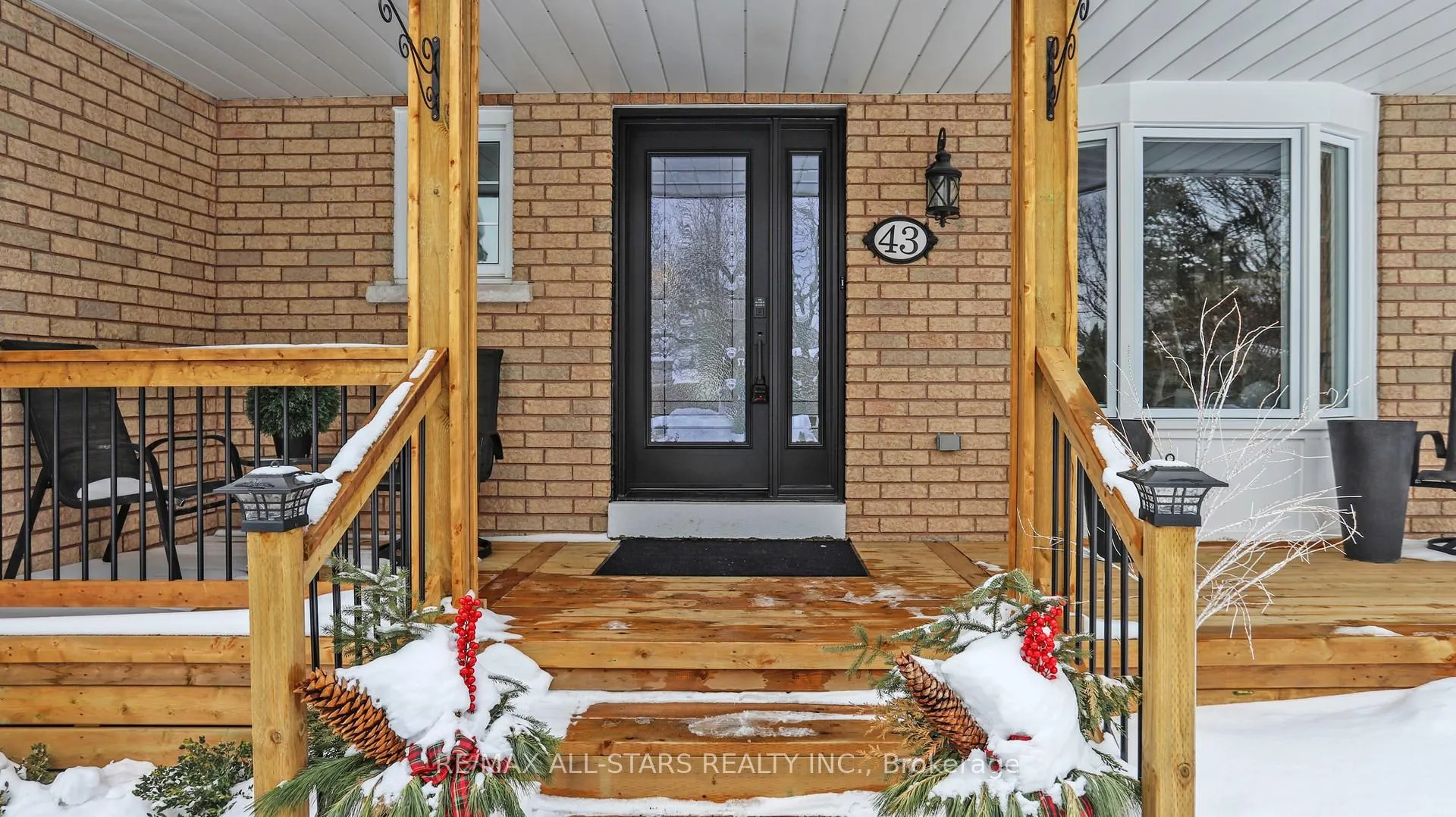 Photo 9 of 43 Mcguire Crescent, Uxbridge — HOMEH