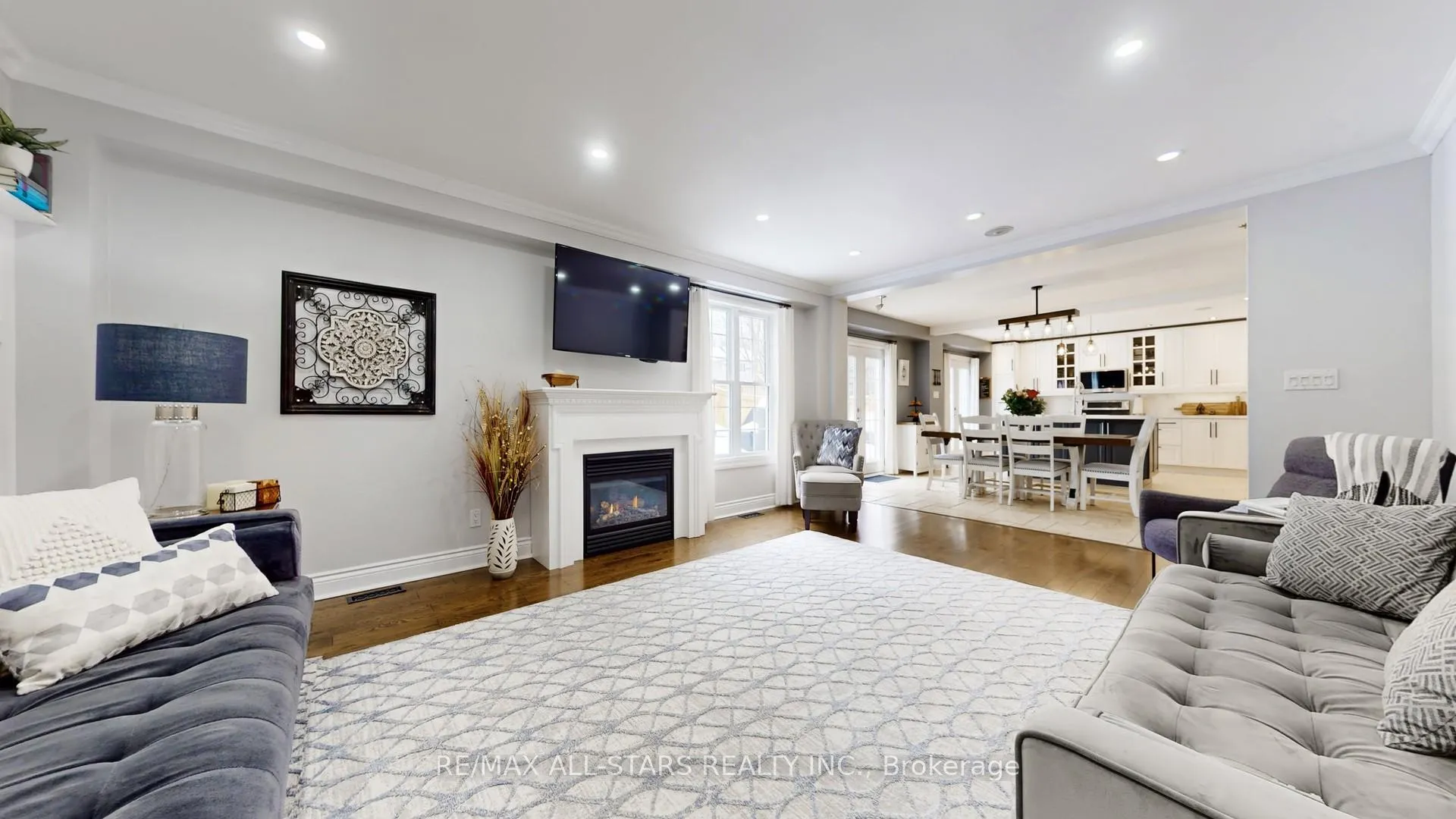 Photo 12 of 43 Mcguire Crescent, Uxbridge — HOMEH