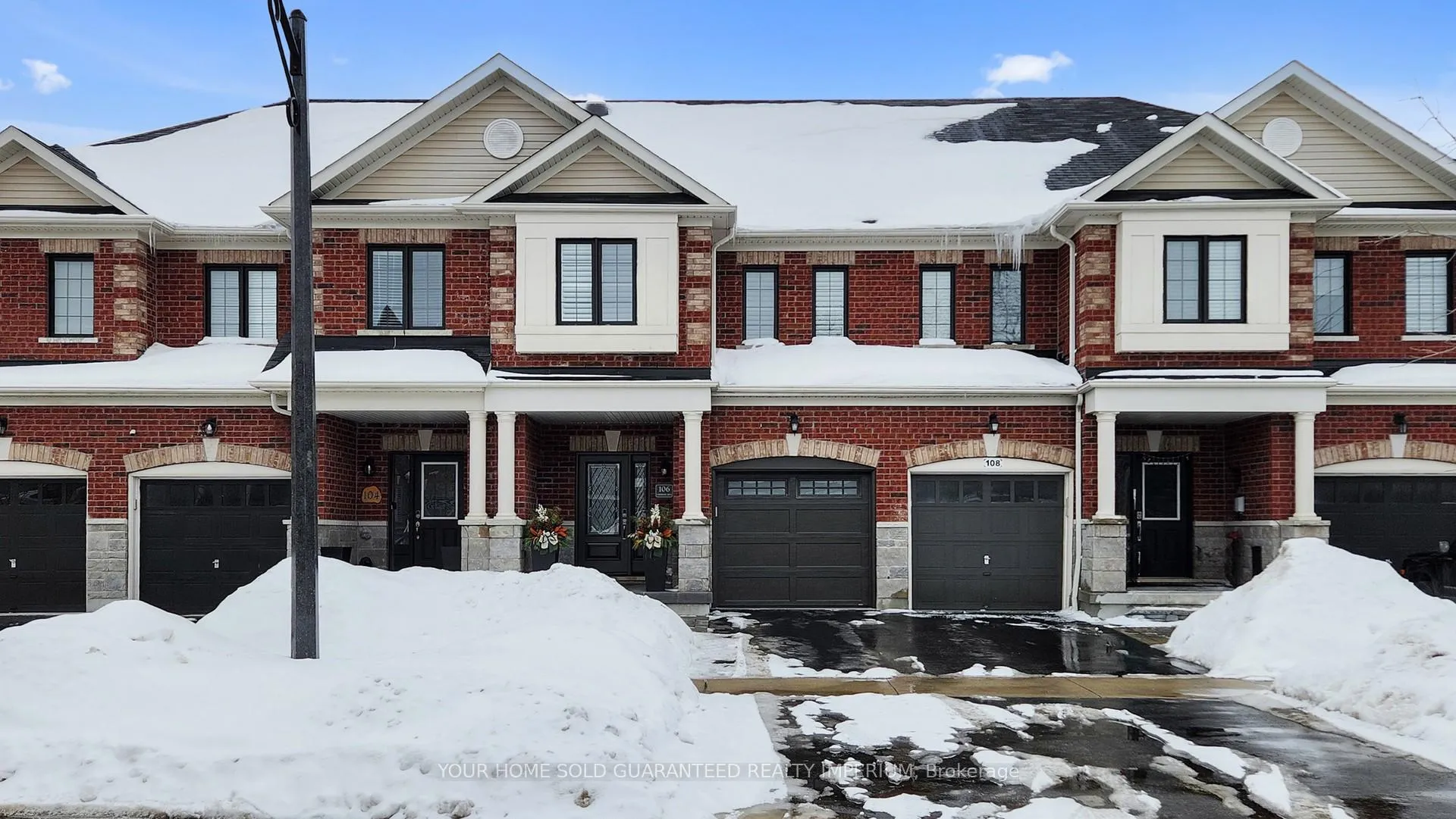 Photo 2 of 106 Underwood Drive, Whitby, Brooklin — HOMEH