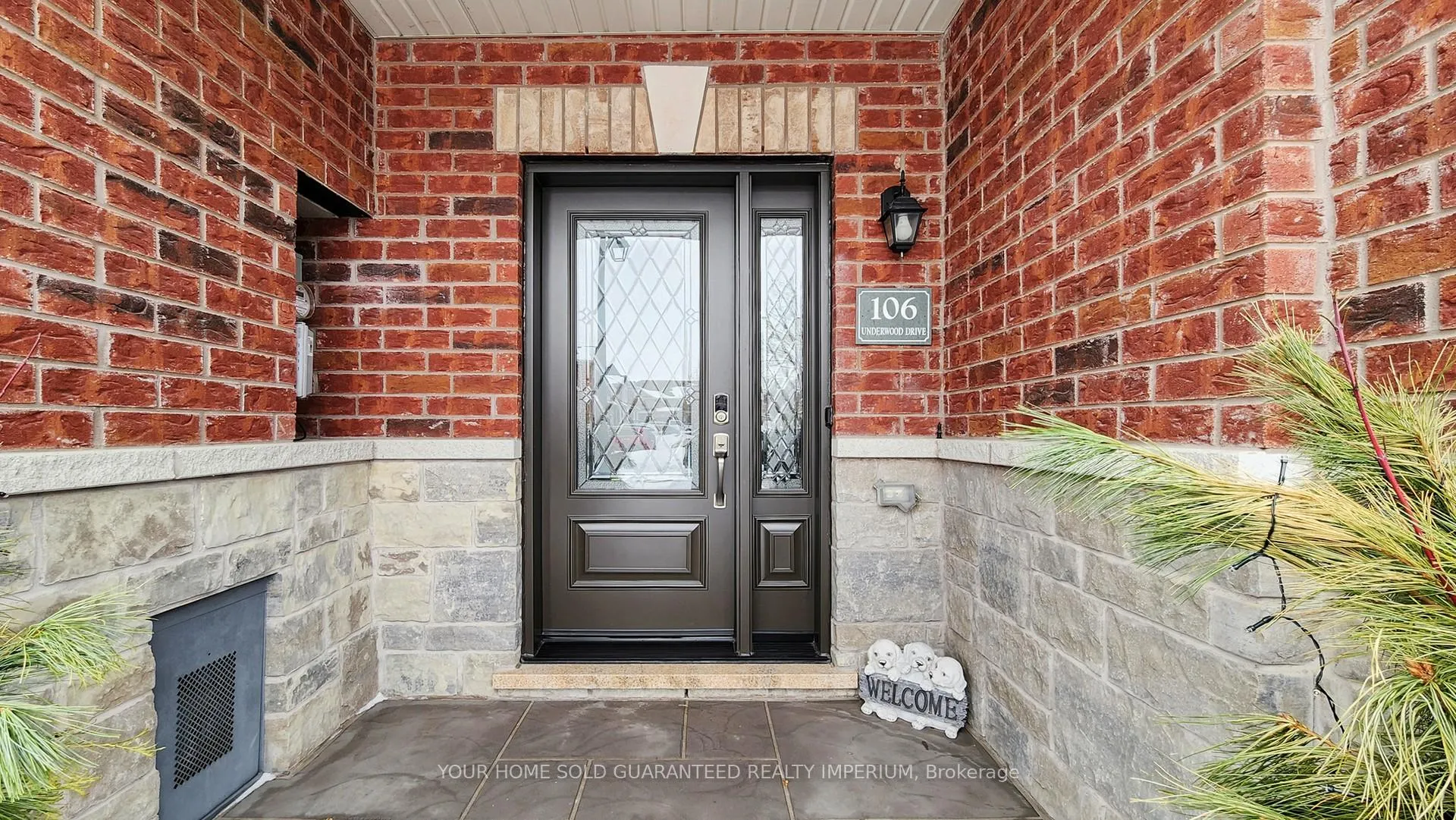 Photo 3 of 106 Underwood Drive, Whitby, Brooklin — HOMEH