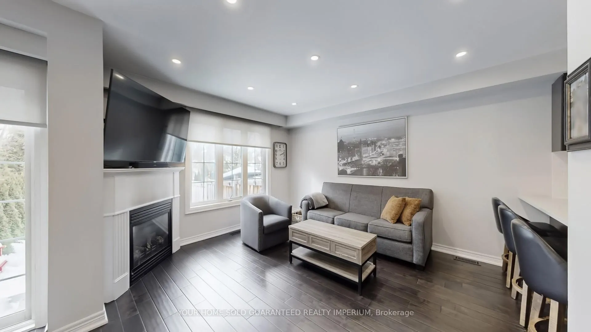 Photo 4 of 106 Underwood Drive, Whitby, Brooklin — HOMEH