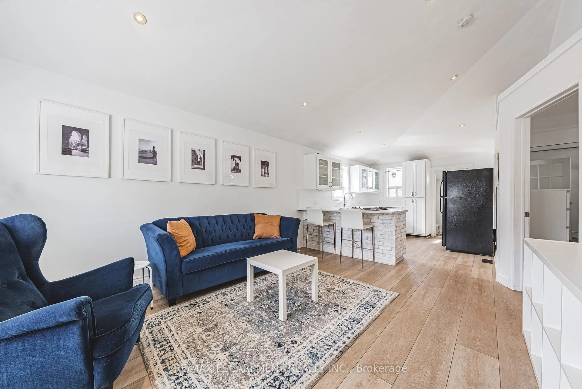 Photo 3 of 258 West 19th Street, Hamilton, Buchanan — HOMEH