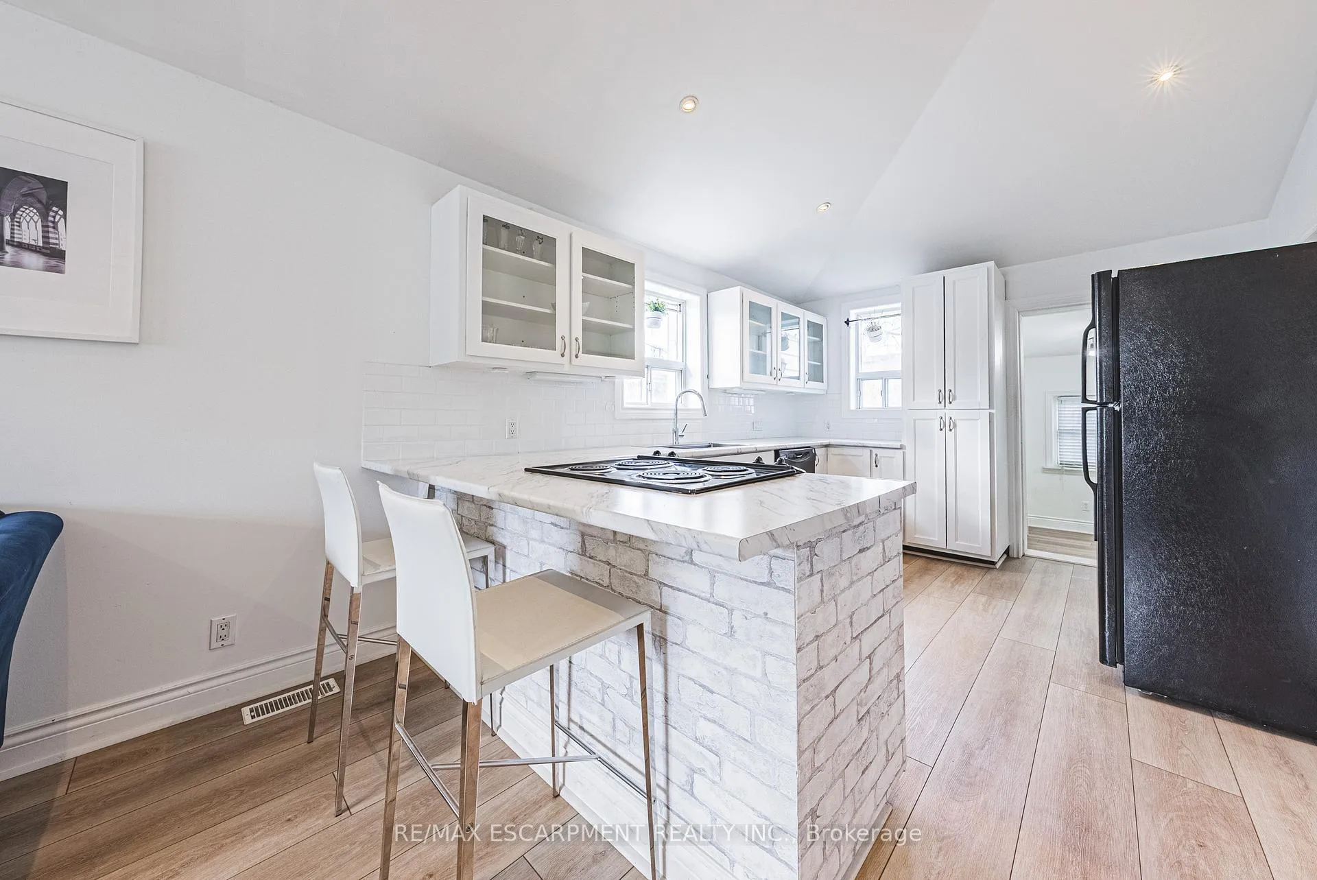 Photo 10 of 258 West 19th Street, Hamilton, Buchanan — HOMEH