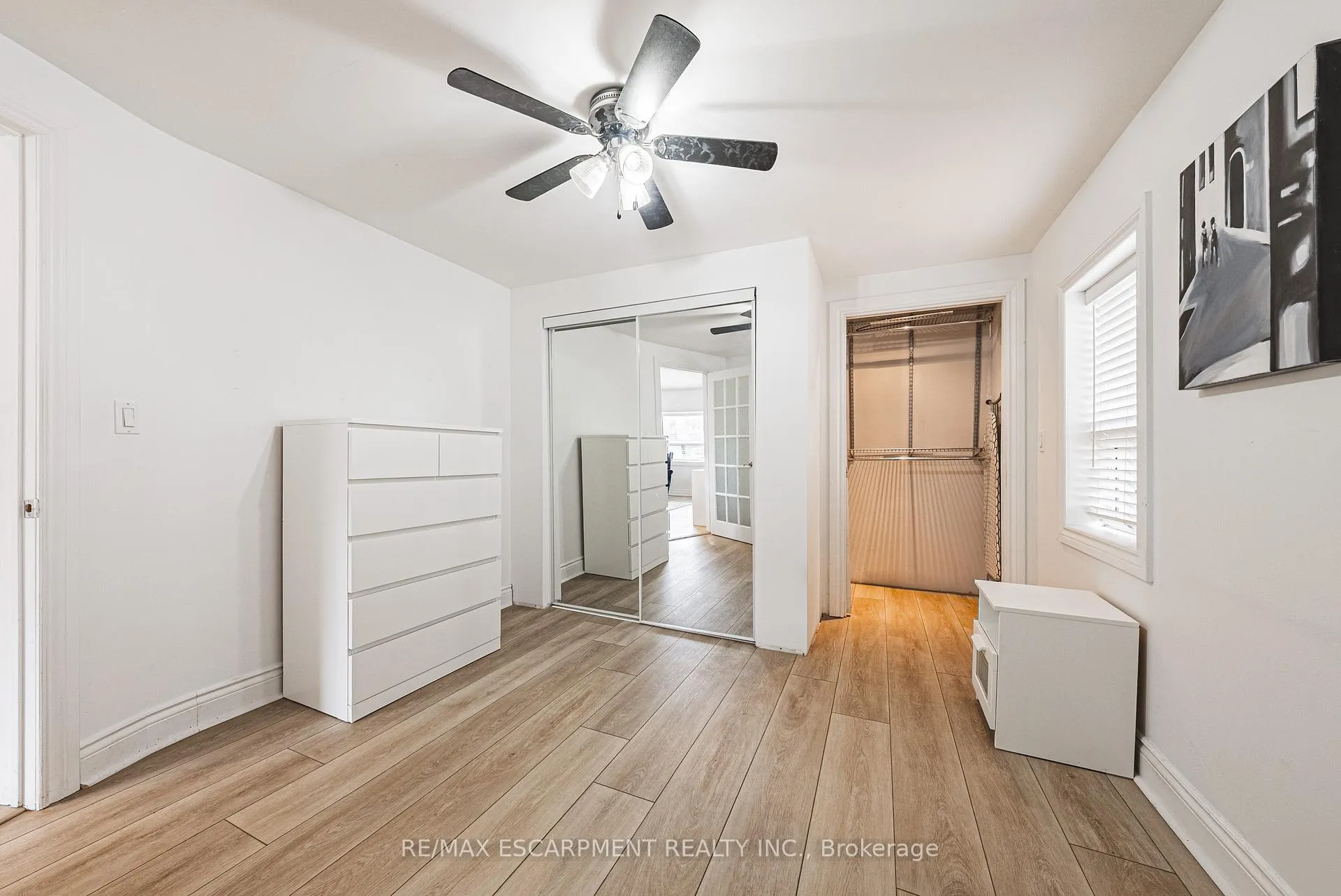 Photo 15 of 258 West 19th Street, Hamilton, Buchanan — HOMEH