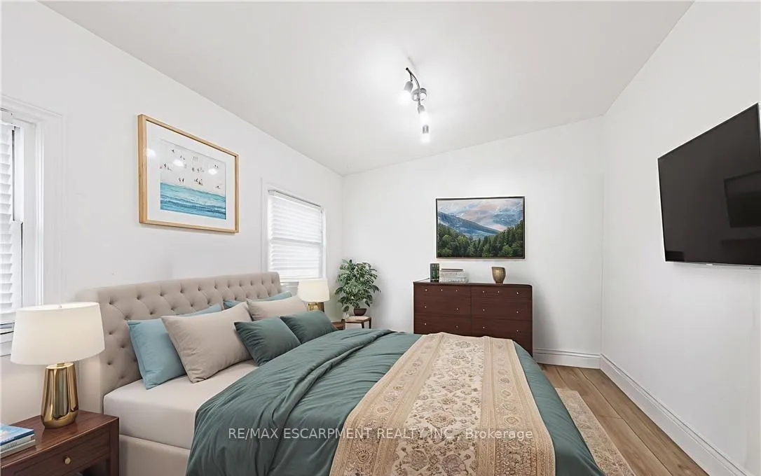 Photo 16 of 258 West 19th Street, Hamilton, Buchanan — HOMEH