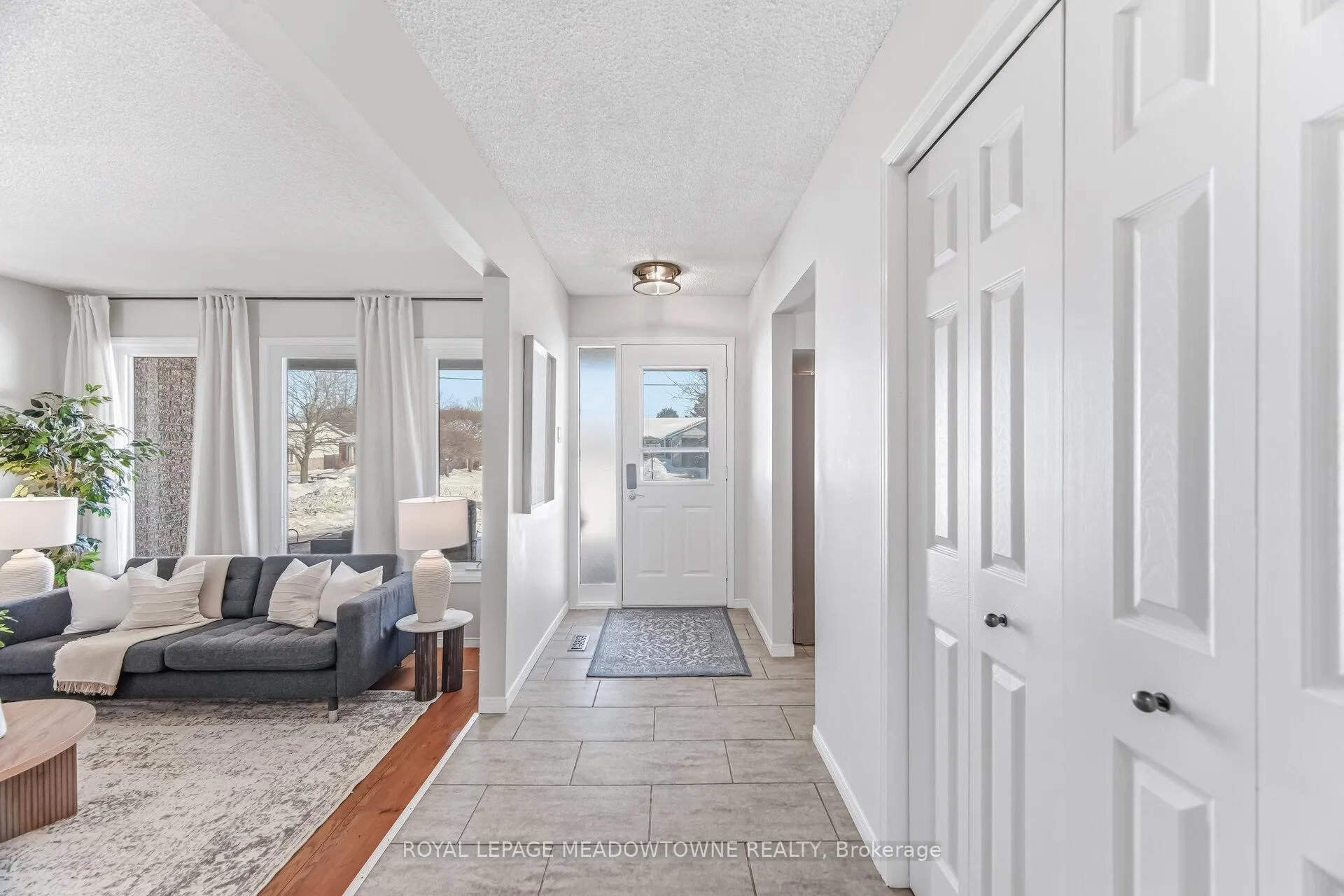 Photo 4 of 245 Queen Street, Guelph/Eramosa, Rockwood — HOMEH