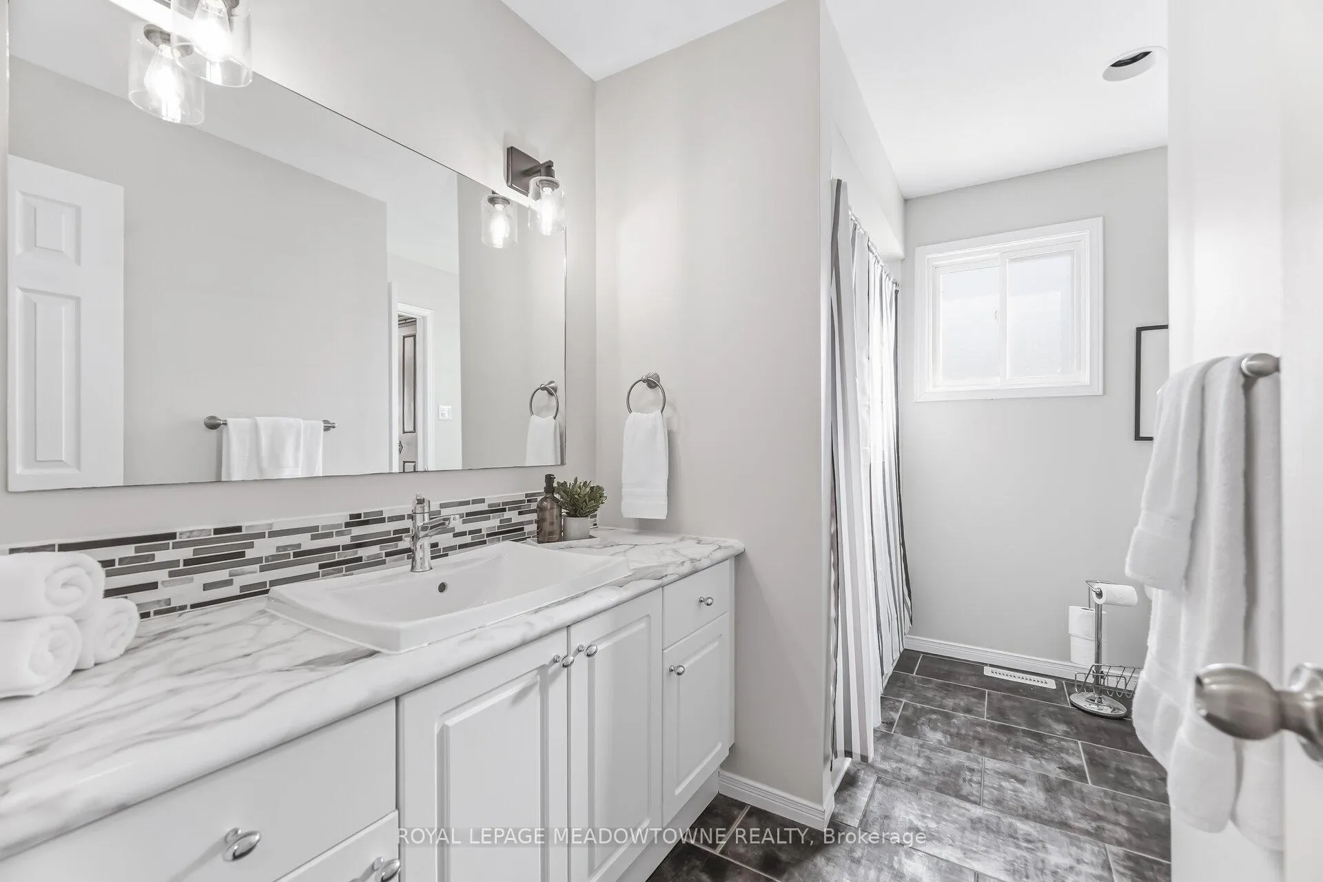 Photo 27 of 245 Queen Street, Guelph/Eramosa, Rockwood — HOMEH