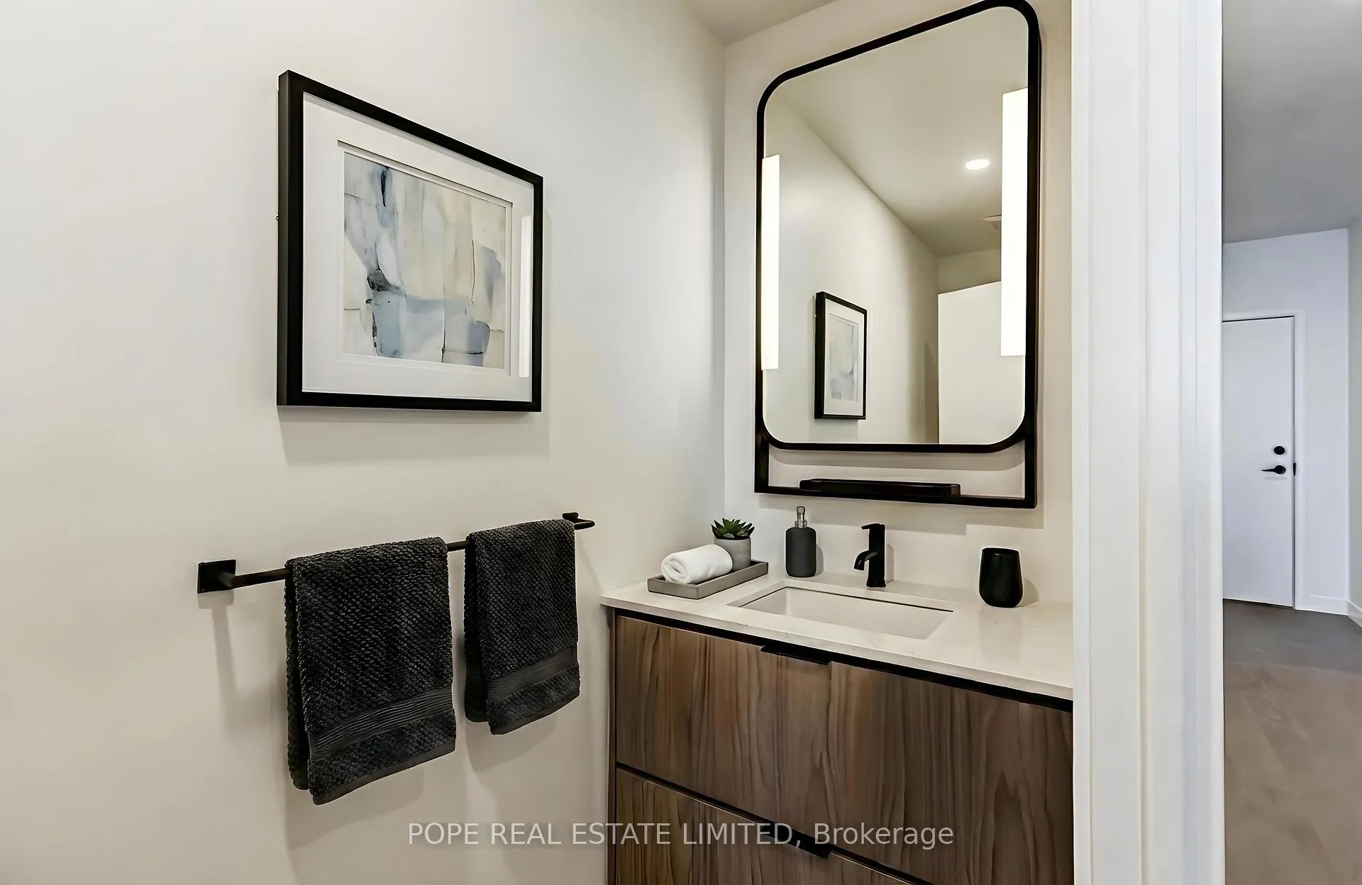 Photo 6 of Unit 1601, 1050 Eastern Avenue, Toronto, Greenwood-Coxwell — HOMEH