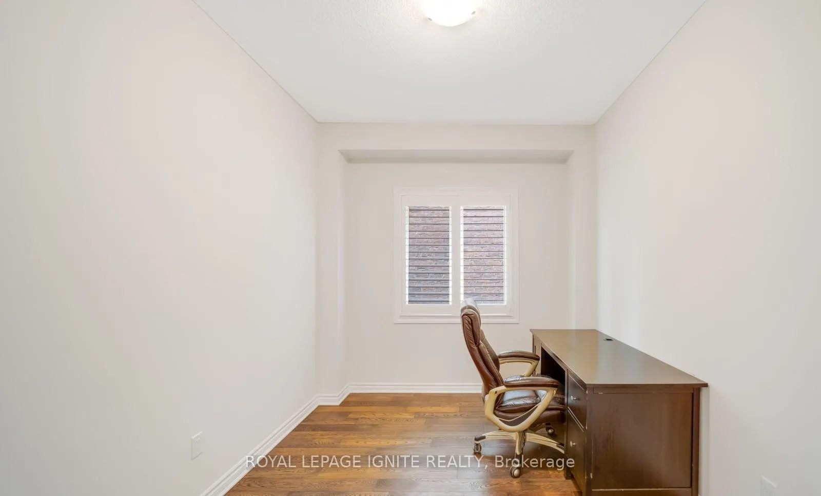 Photo 6 of 35 Jardine Street, Brock, Beaverton — HOMEH
