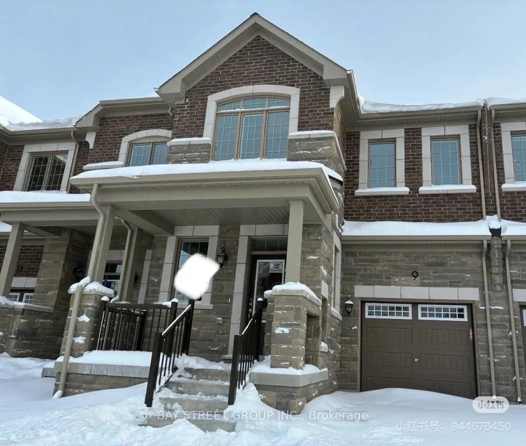 Photo 2 of 9 Moss Drive E, Markham, Rural Markham — HOMEH