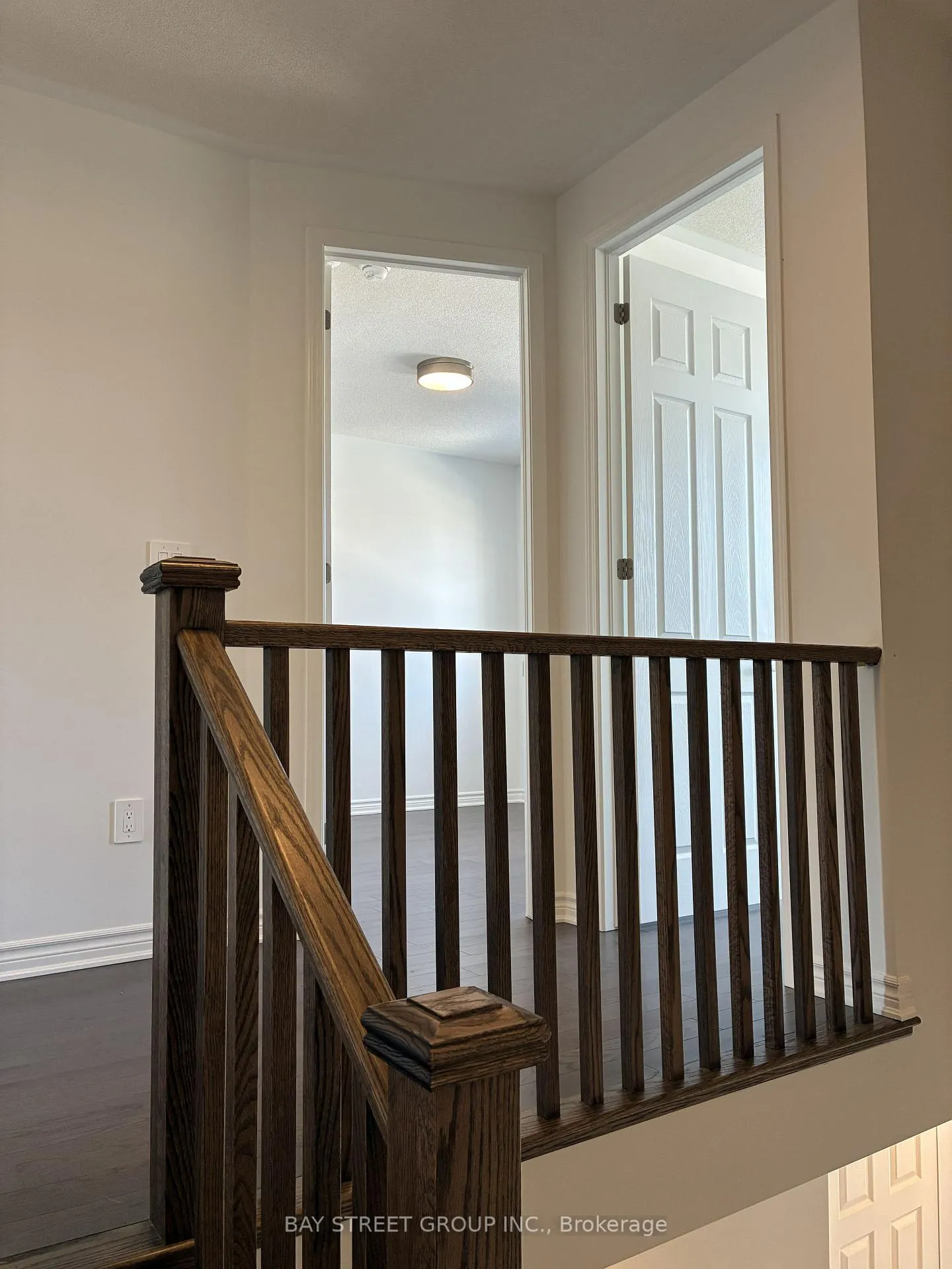 Photo 17 of 9 Moss Drive E, Markham, Rural Markham — HOMEH