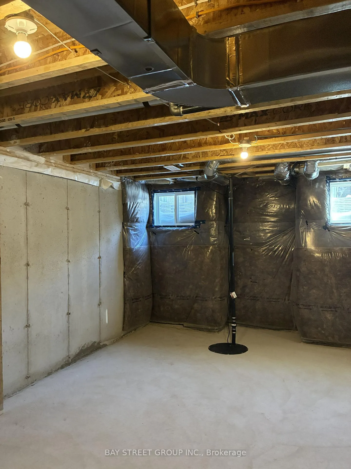 Photo 45 of 9 Moss Drive E, Markham, Rural Markham — HOMEH