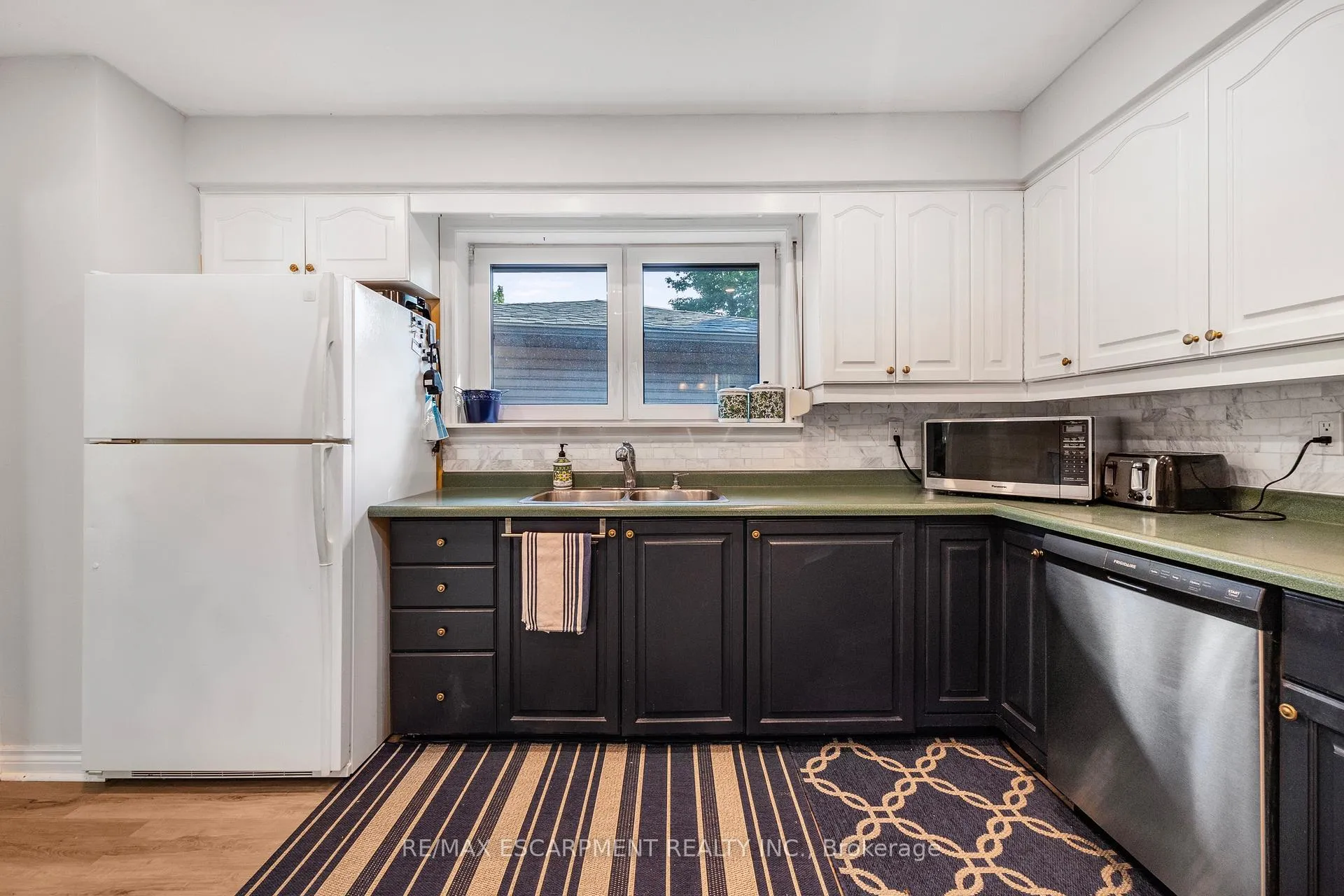 Photo 9 of 172 Old Ancaster Road, Hamilton, Dundas — HOMEH