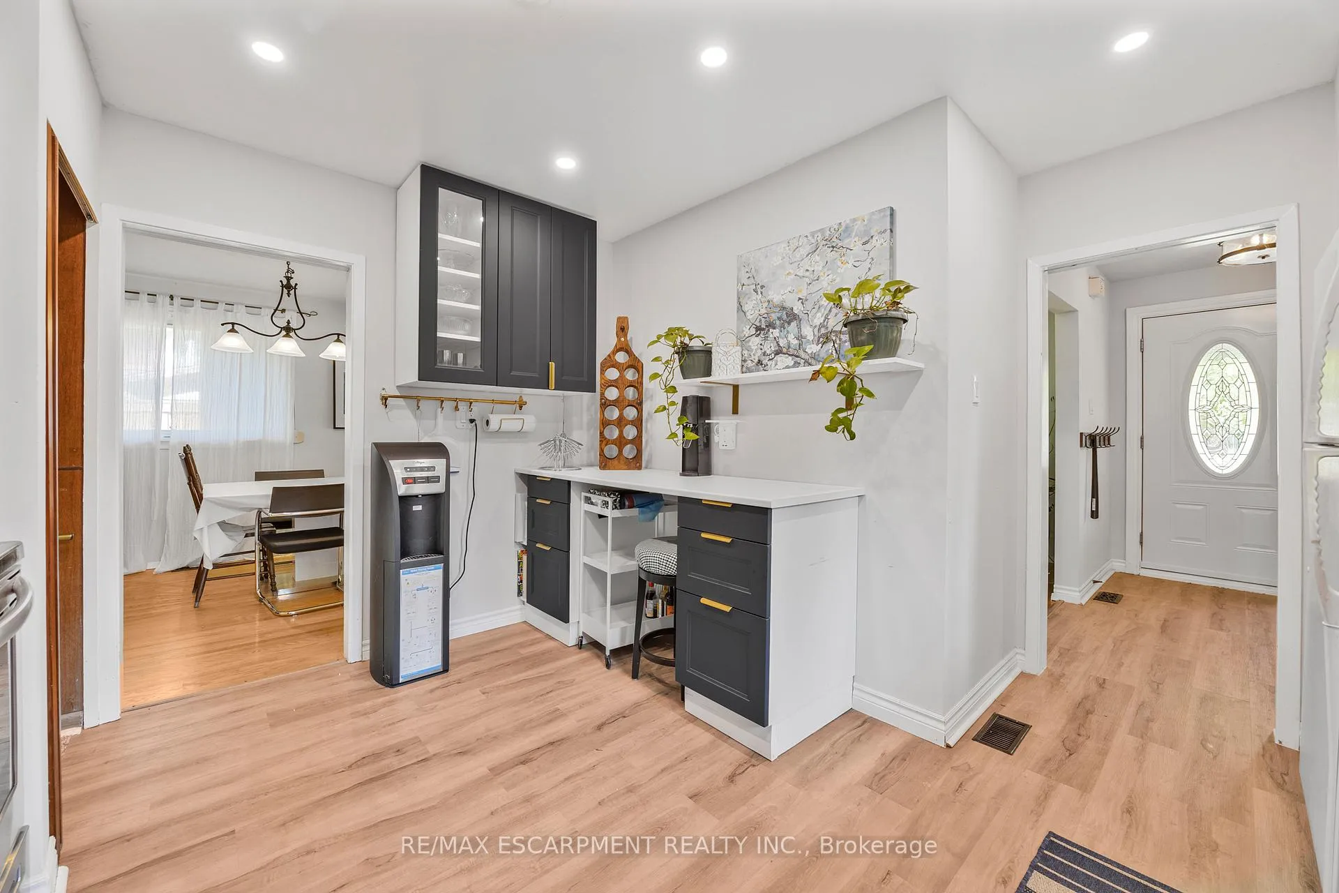 Photo 11 of 172 Old Ancaster Road, Hamilton, Dundas — HOMEH