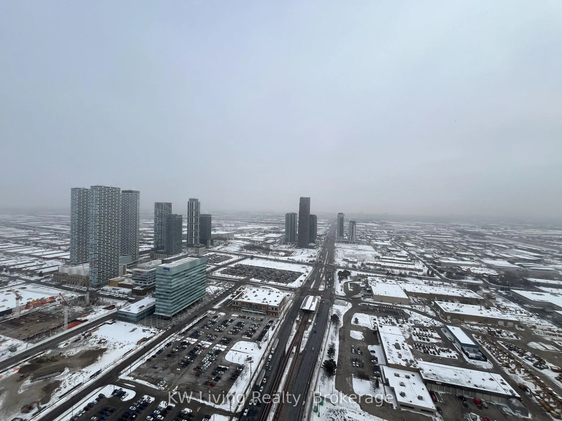 Photo 2 of Unit 5307, 8 Interchange Way, Vaughan, Vaughan Corporate Centre — HOMEH