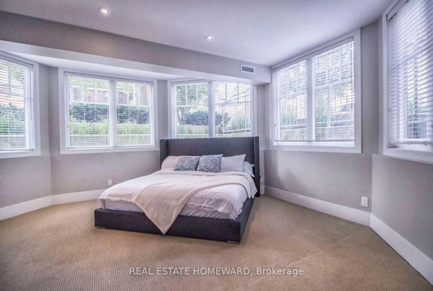 Photo 8 of 111A Bernard Avenue, Toronto, The Annex — HOMEH