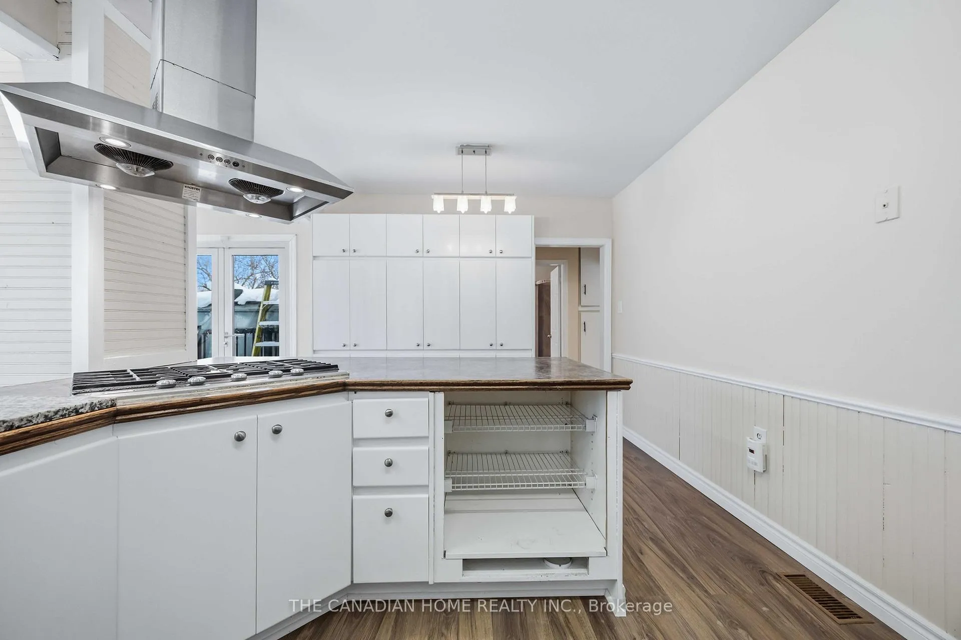 Photo 11 of 8 View Street, Ajax, Central — HOMEH