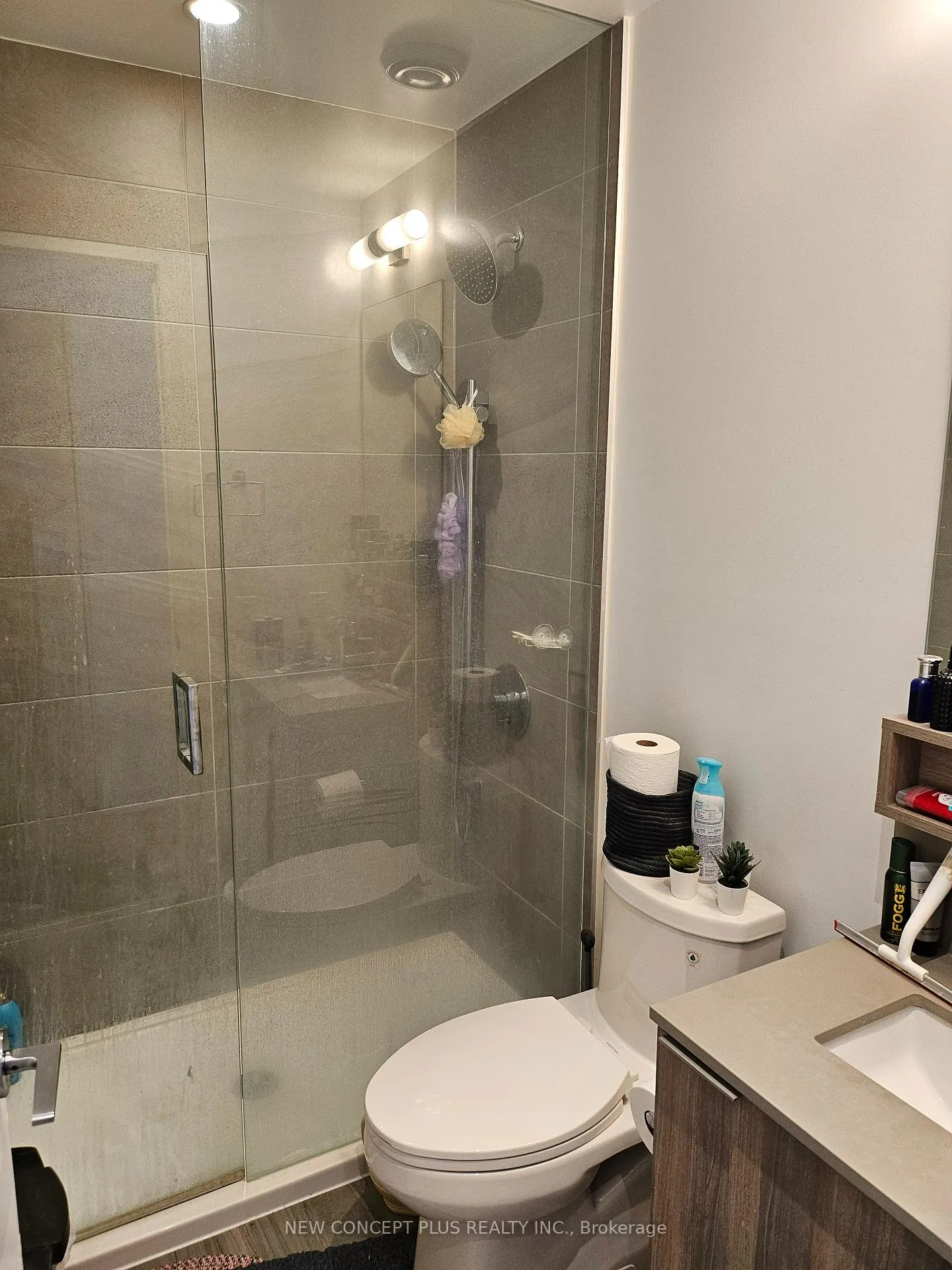 Photo 5 of Unit 4502, 950 Portage Parkway, Vaughan, Vaughan Corporate Centre — HOMEH