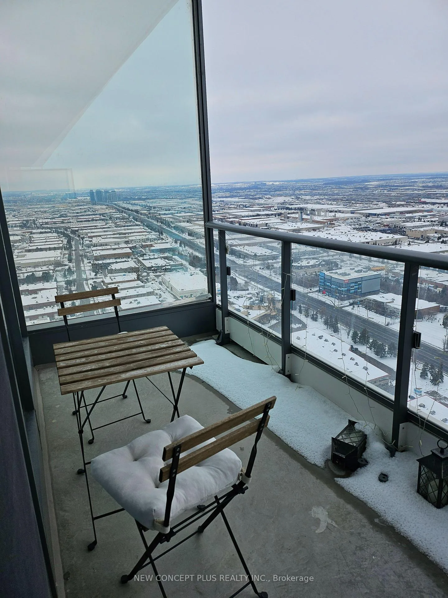 Photo 8 of Unit 4502, 950 Portage Parkway, Vaughan, Vaughan Corporate Centre — HOMEH