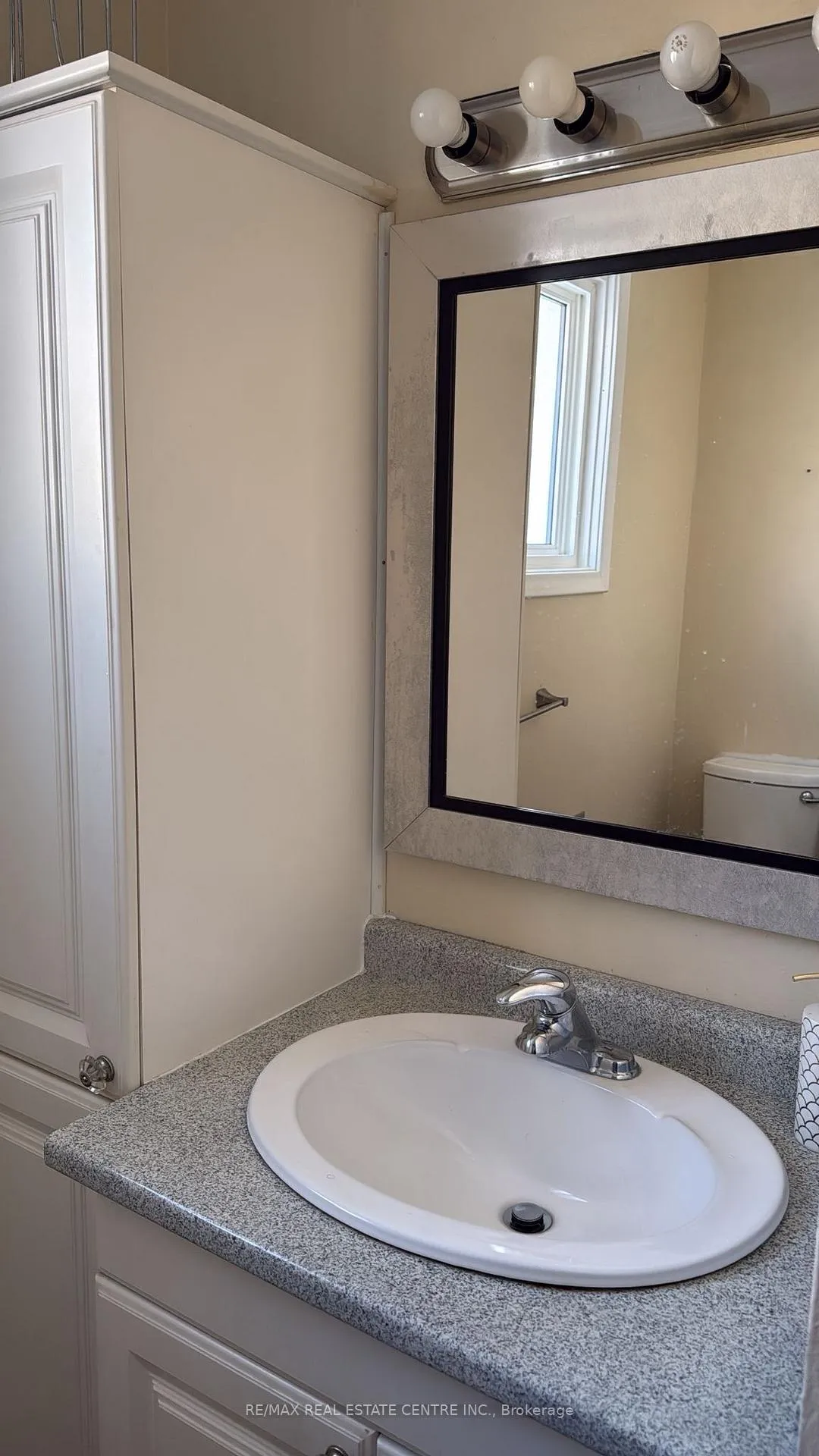 Photo 12 of 55 Yorkdale Drive, Hamilton, Stoney Creek Mountain — HOMEH