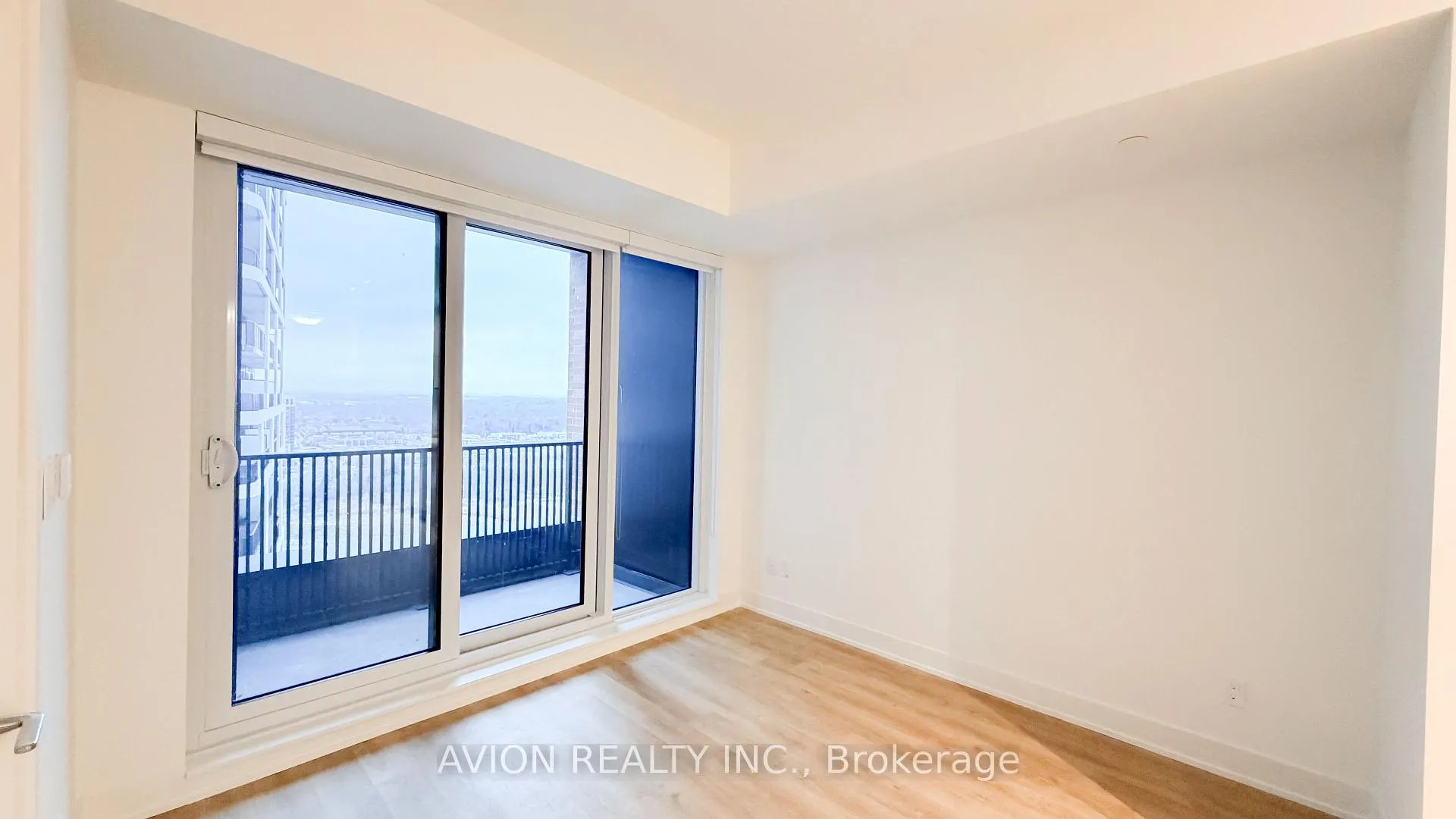 Photo 6 of Unit 1903, 38 Andre De Grasse Street, Markham, Unionville — HOMEH