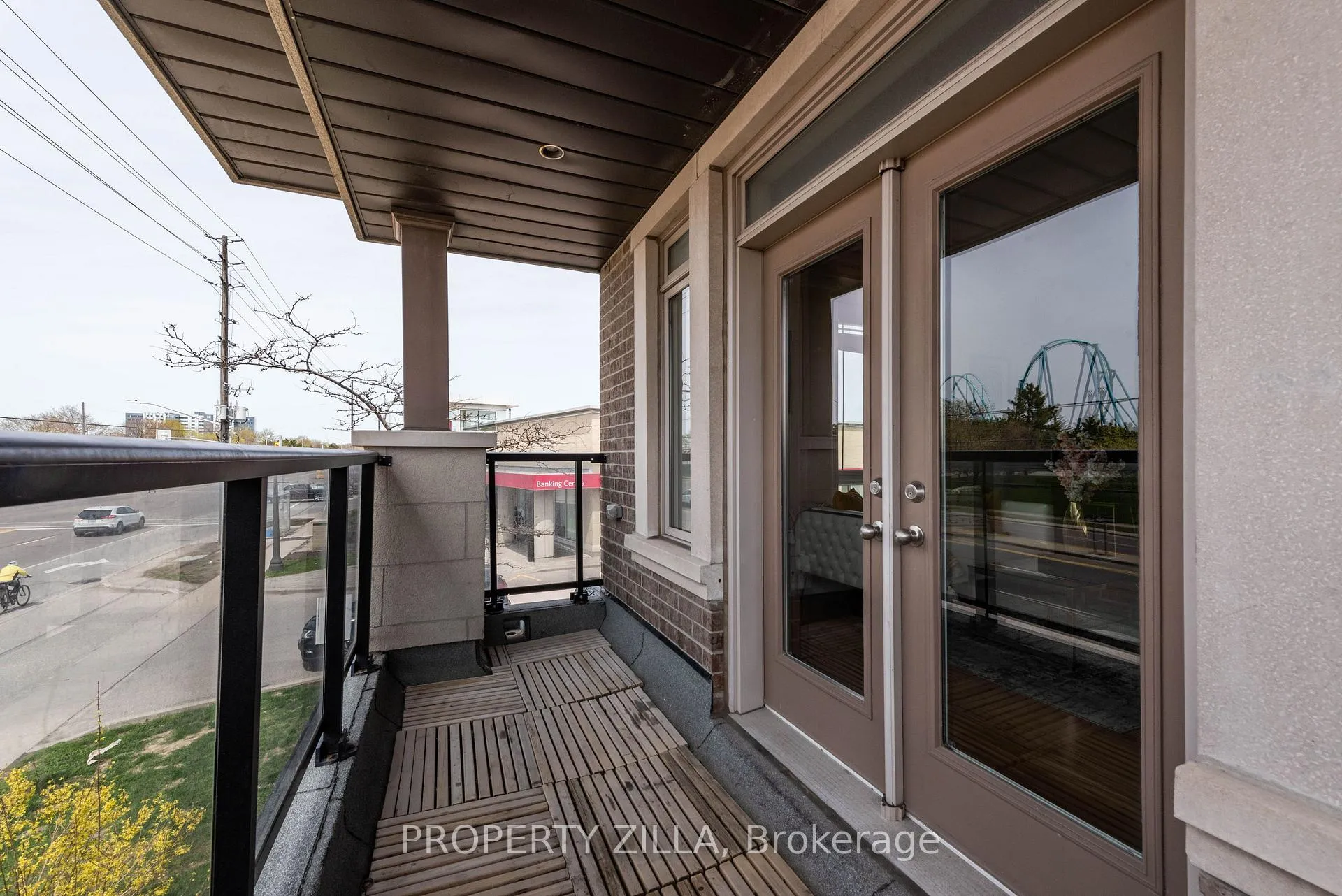 Photo 16 of Unit 2, 9621 Jane Street, Vaughan, Maple — HOMEH
