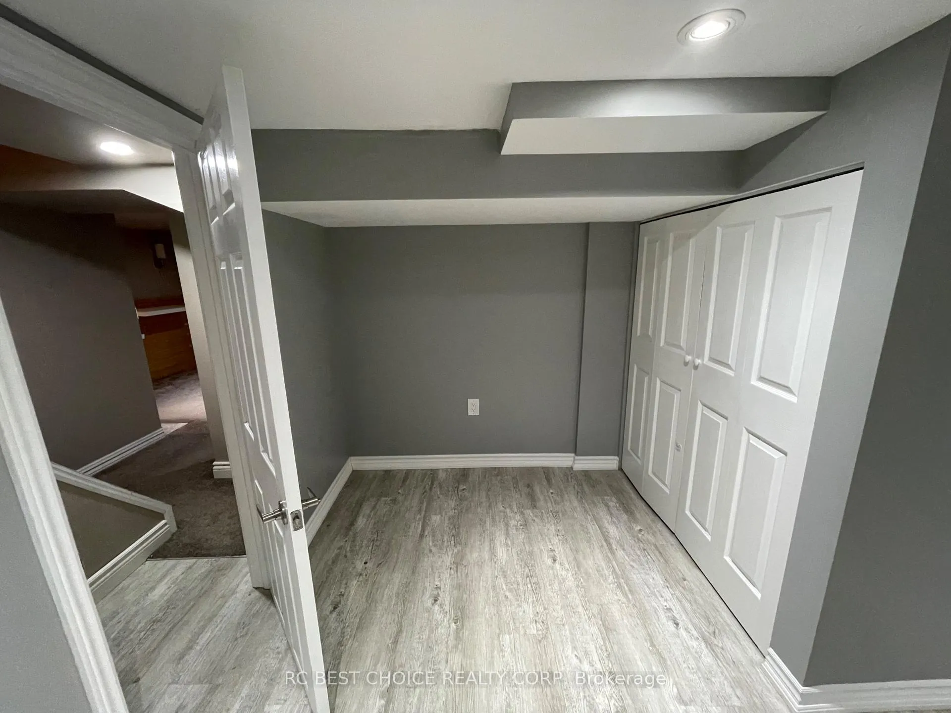Photo 7 of Unit Lower (Basement), 345 Hawkridge Avenue, Hamilton, Yeoville — HOMEH
