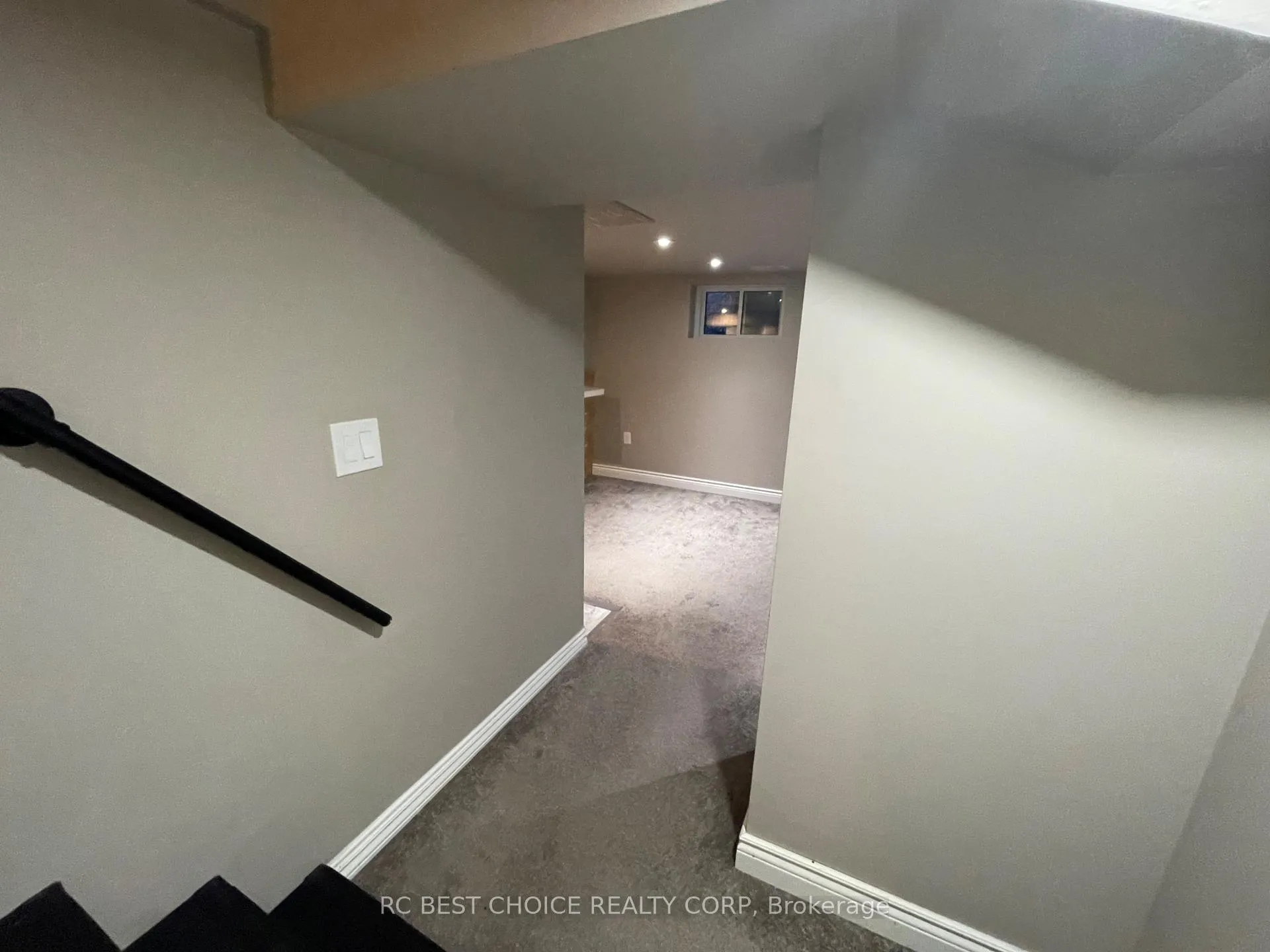 Photo 10 of Unit Lower (Basement), 345 Hawkridge Avenue, Hamilton, Yeoville — HOMEH