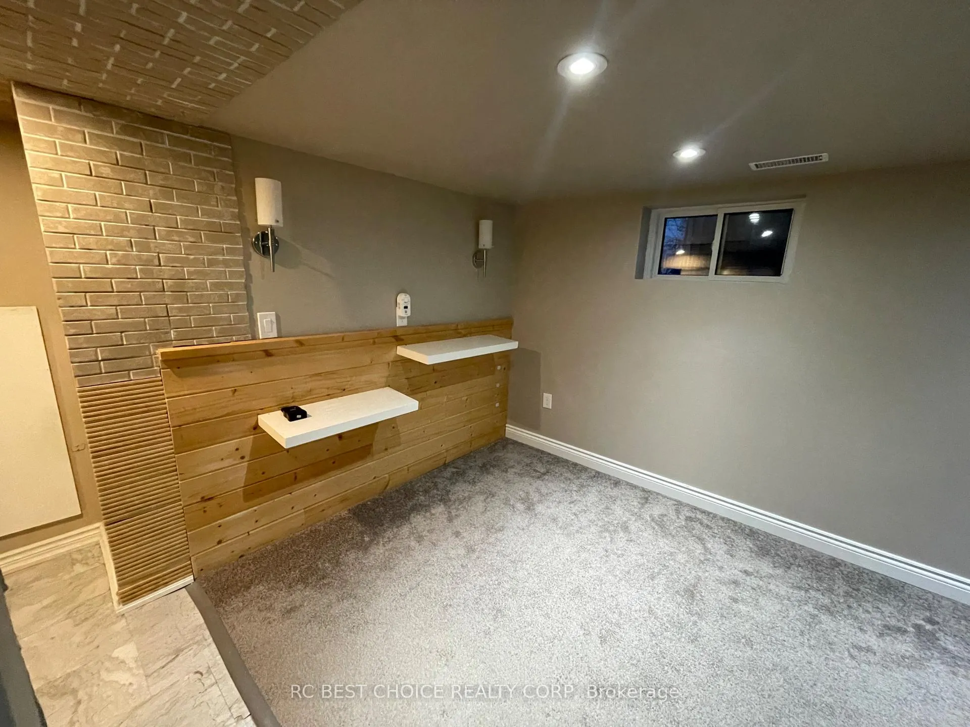 Photo 11 of Unit Lower (Basement), 345 Hawkridge Avenue, Hamilton, Yeoville — HOMEH