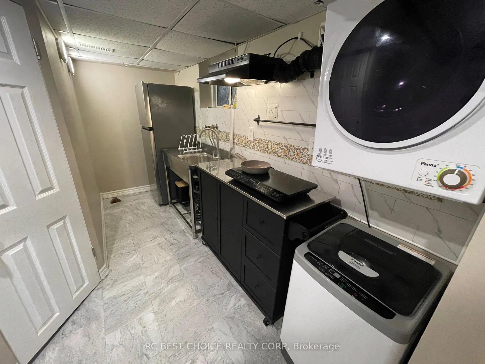 Photo 17 of Unit Lower (Basement), 345 Hawkridge Avenue, Hamilton, Yeoville — HOMEH