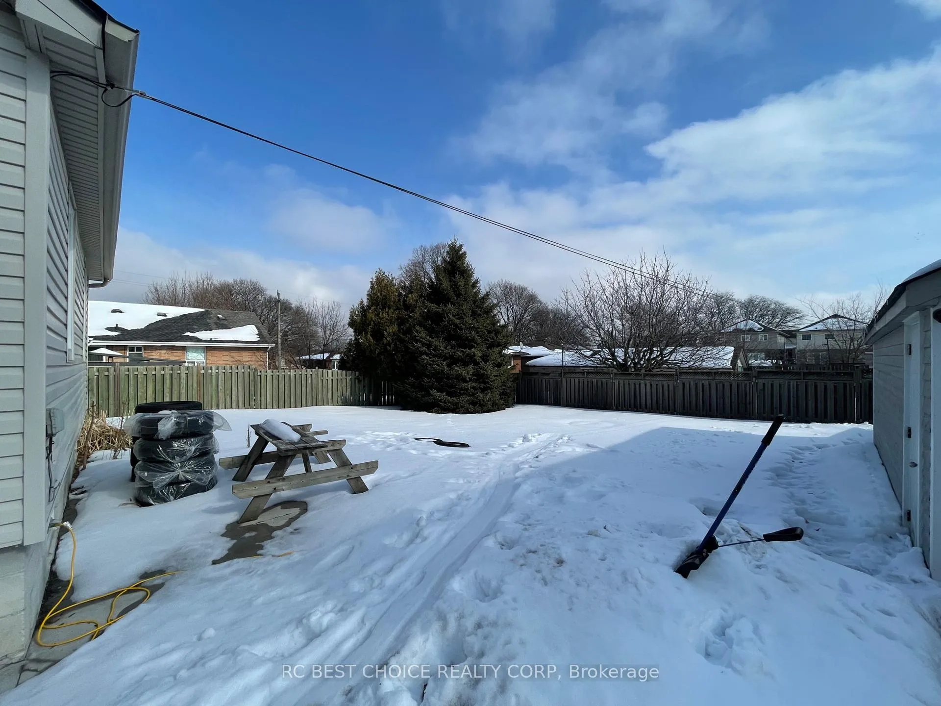 Photo 19 of Unit Lower (Basement), 345 Hawkridge Avenue, Hamilton, Yeoville — HOMEH