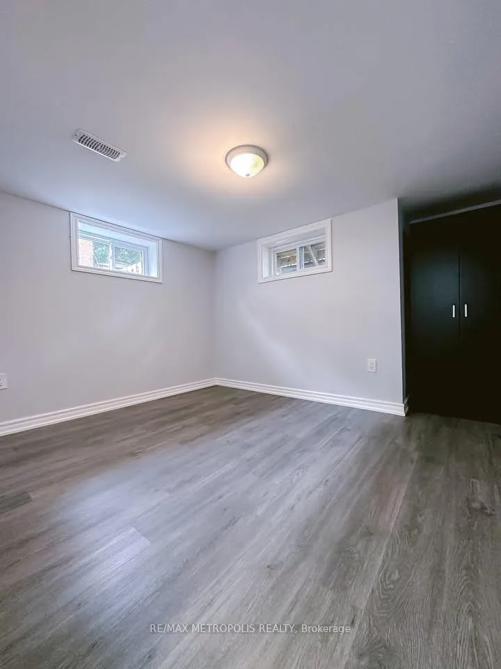 Photo 5 of 87 Cadillac Avenue, Oshawa, Central — HOMEH