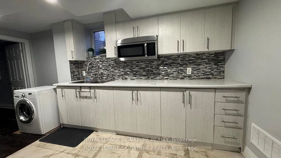 Photo 2 of Unit Bsmt, 731 Bennett Boulevard, Milton, Beaty — HOMEH