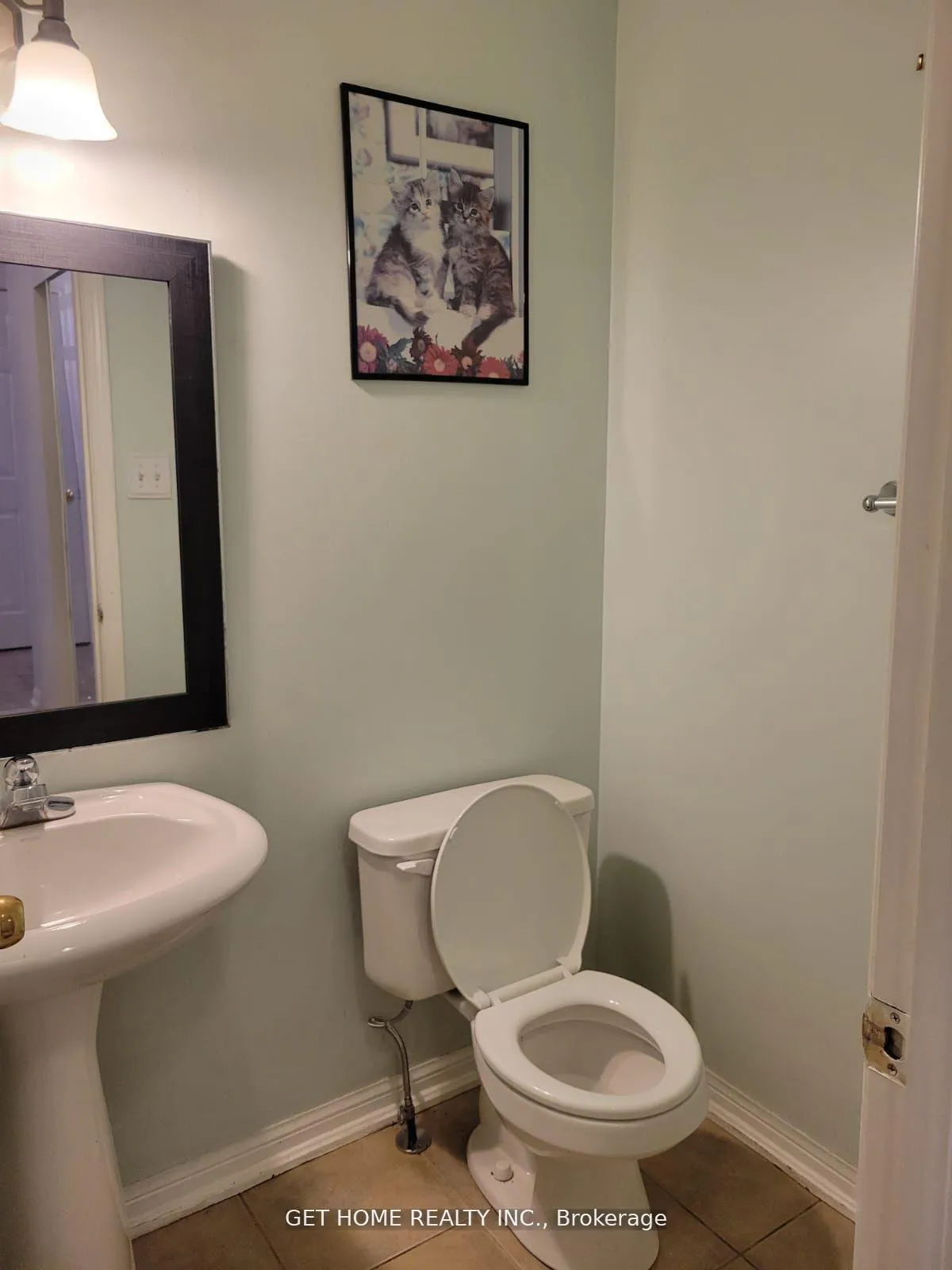 Photo 16 of 1548 Sarasota Crescent, Oshawa, Samac — HOMEH