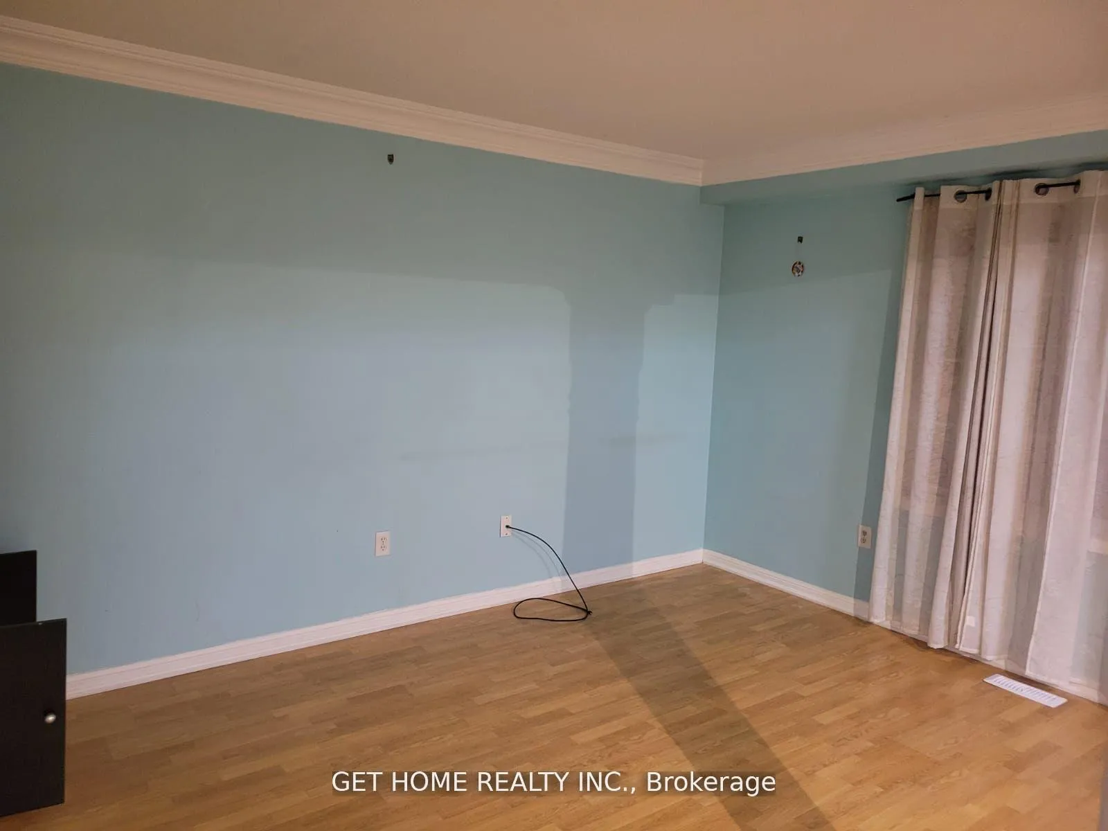 Photo 20 of 1548 Sarasota Crescent, Oshawa, Samac — HOMEH