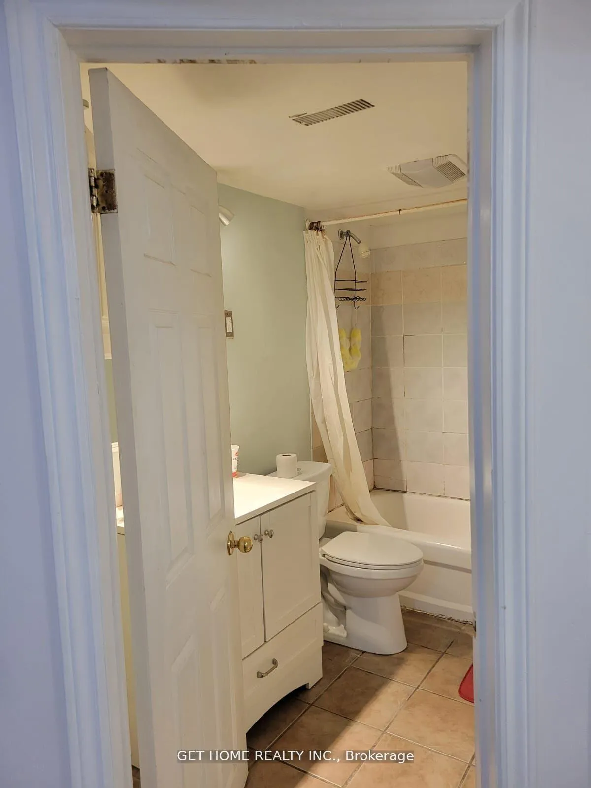 Photo 21 of 1548 Sarasota Crescent, Oshawa, Samac — HOMEH