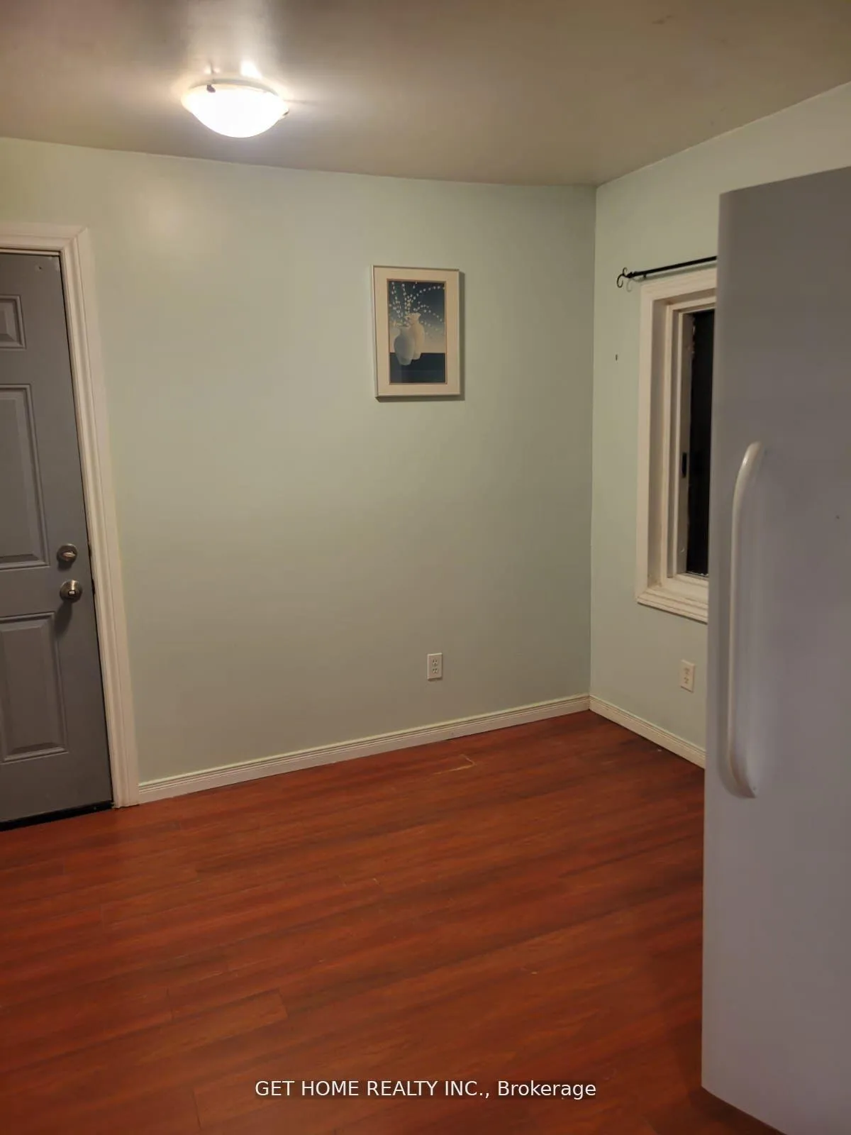 Photo 24 of 1548 Sarasota Crescent, Oshawa, Samac — HOMEH
