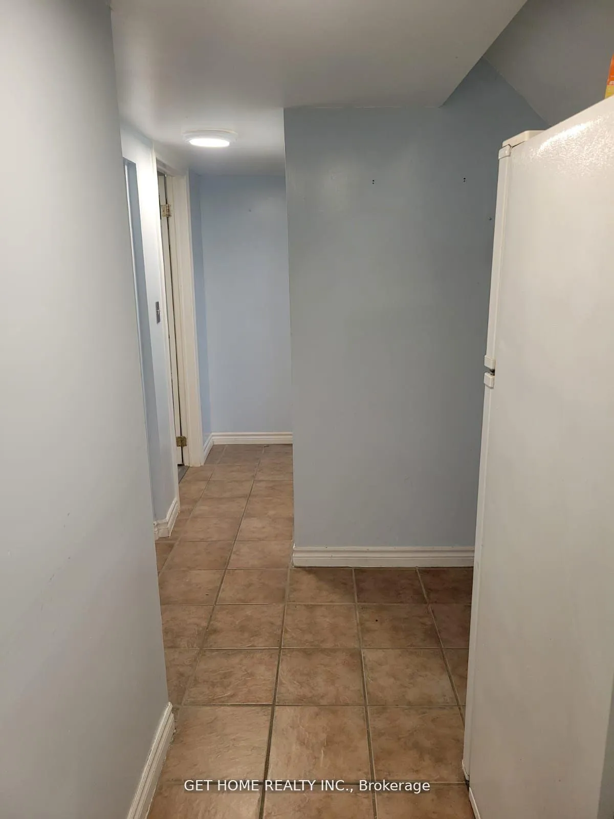 Photo 26 of 1548 Sarasota Crescent, Oshawa, Samac — HOMEH
