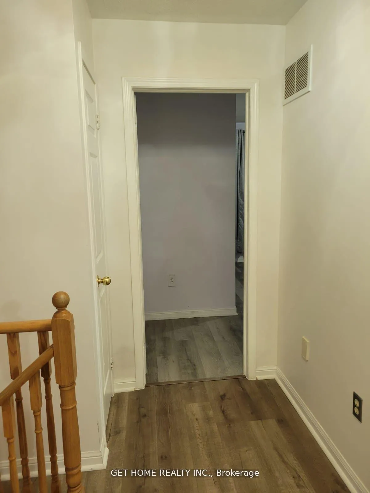 Photo 33 of 1548 Sarasota Crescent, Oshawa, Samac — HOMEH