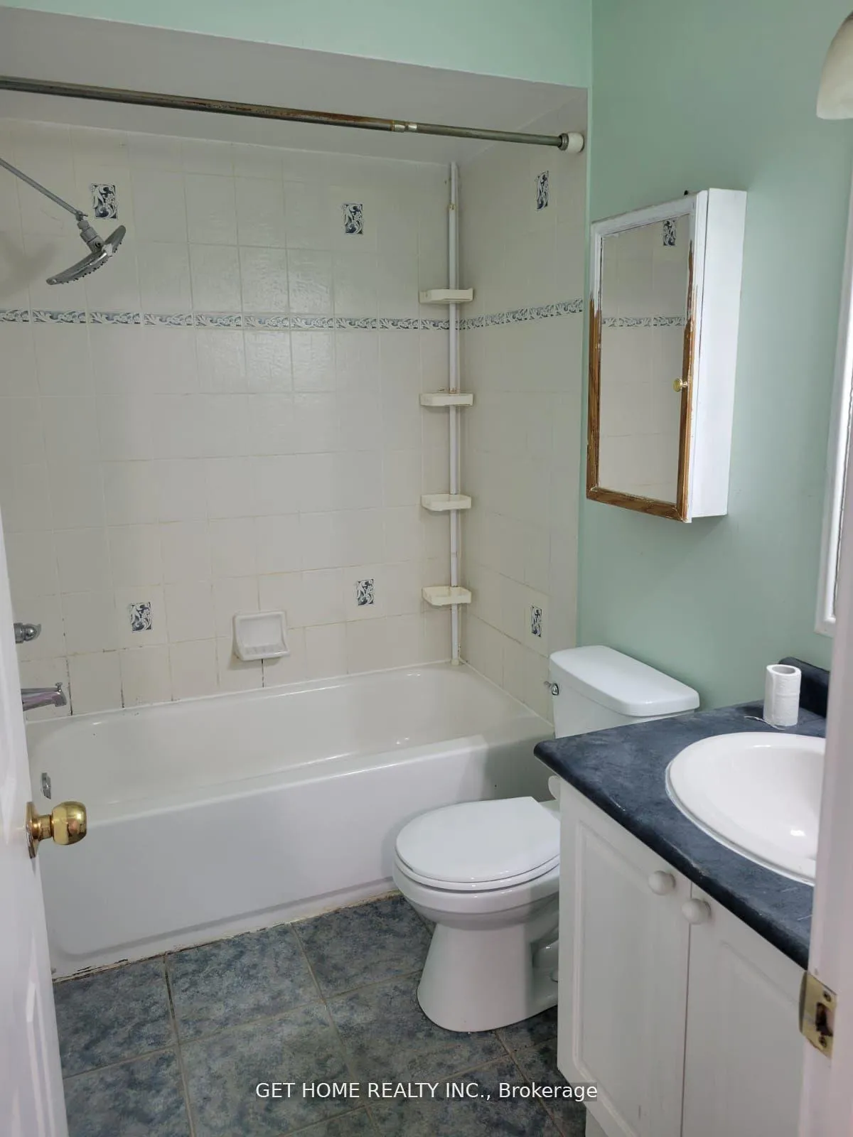 Photo 37 of 1548 Sarasota Crescent, Oshawa, Samac — HOMEH
