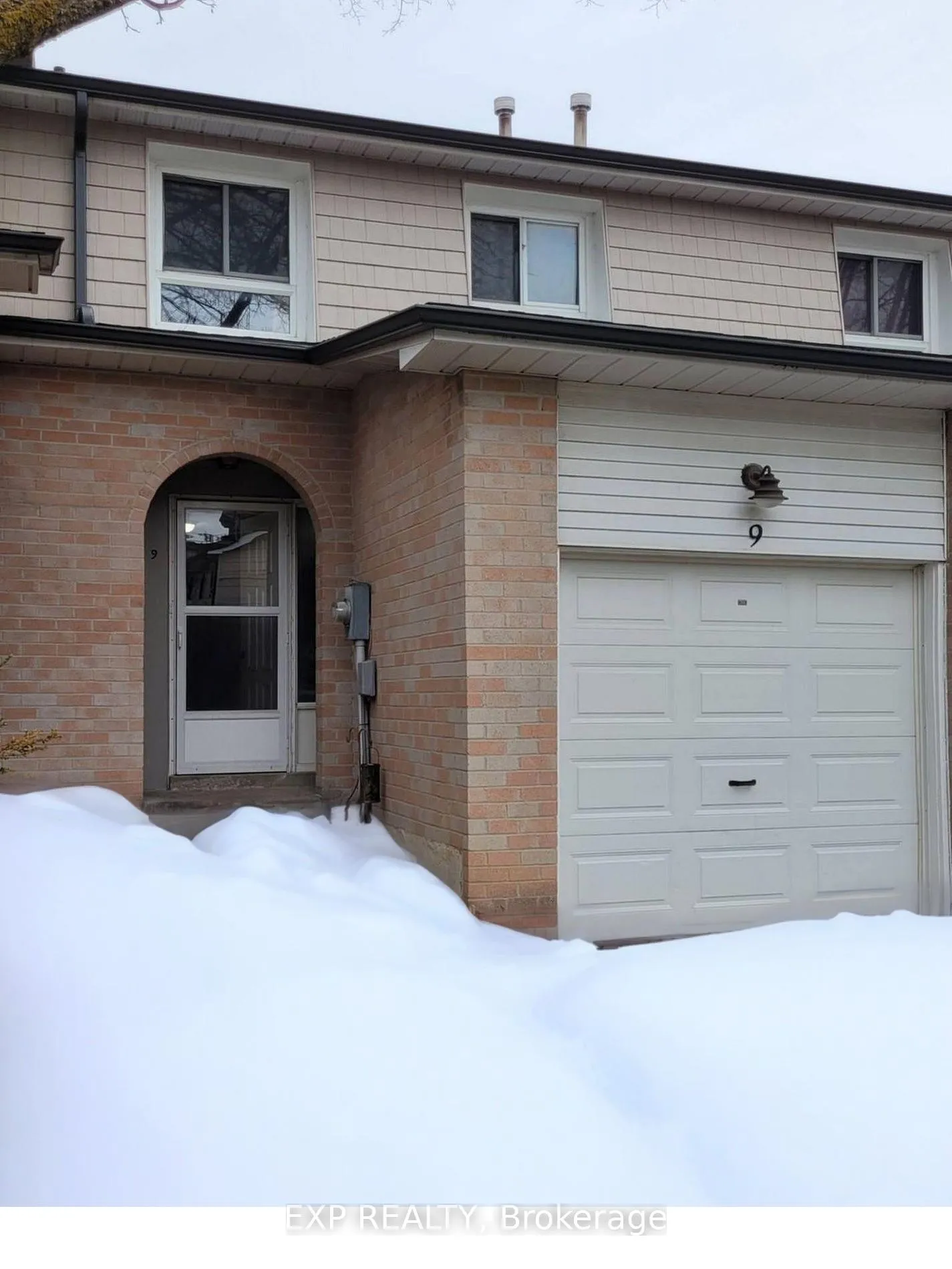 Photo 1 of Unit 9, 2 Bernick Drive, Barrie, Grove East — HOMEH
