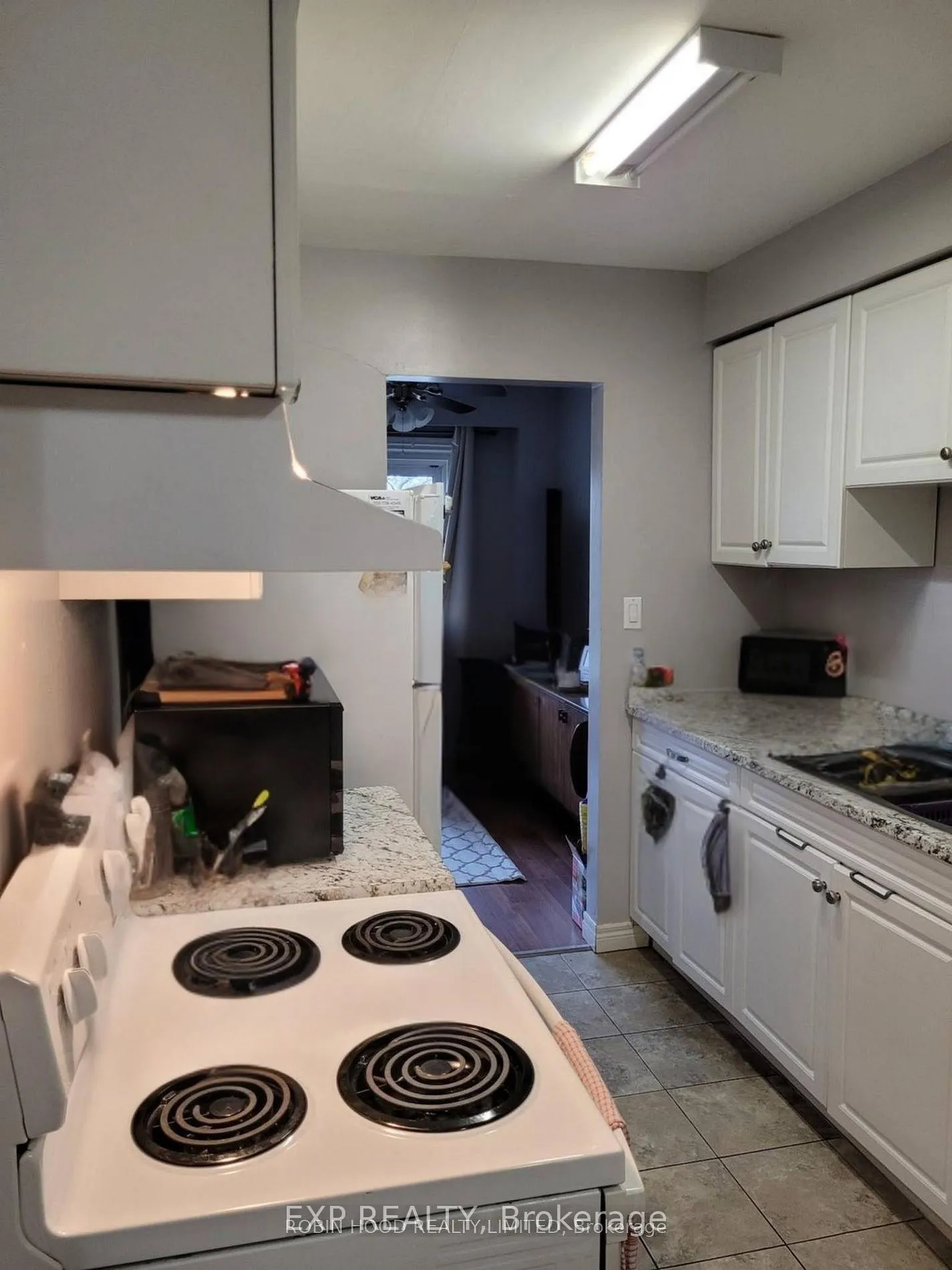 Photo 6 of Unit 9, 2 Bernick Drive, Barrie, Grove East — HOMEH