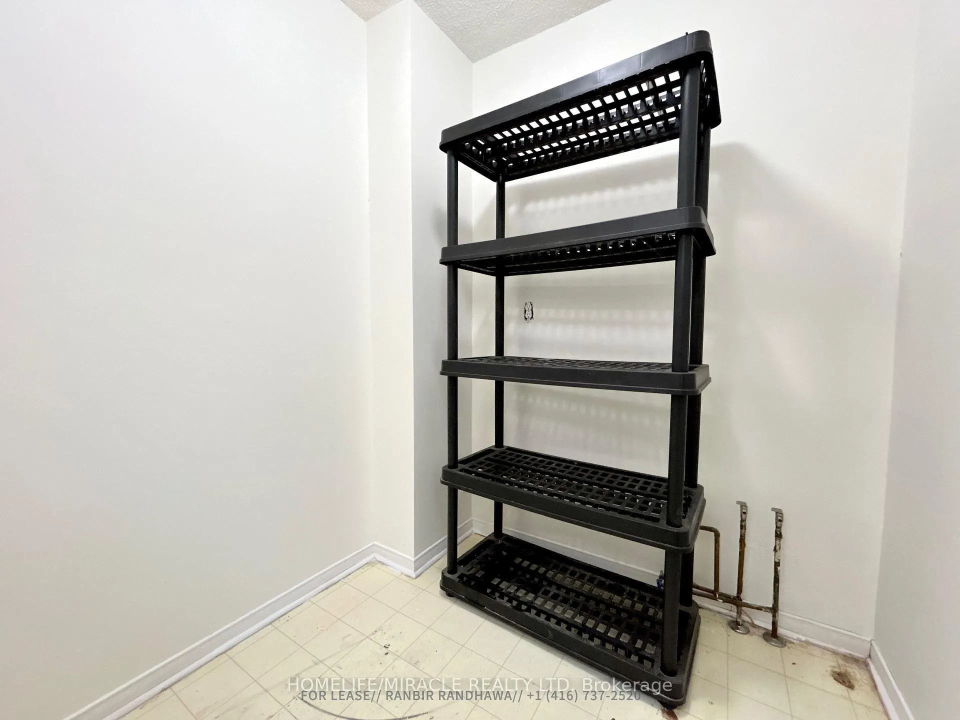 Photo 10 of 129 Irenemount Crescent, Markham, Middlefield — HOMEH