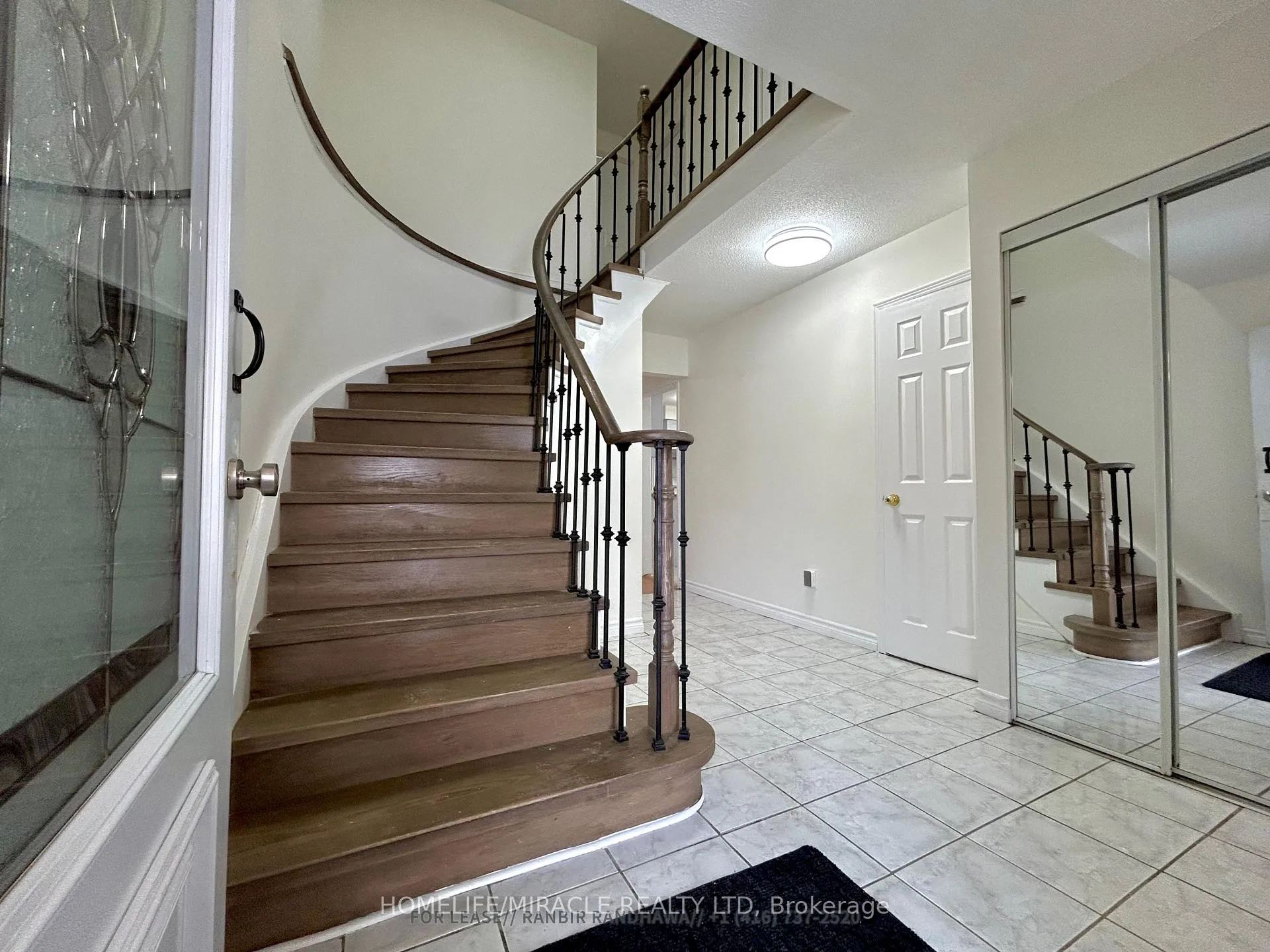 Photo 20 of 129 Irenemount Crescent, Markham, Middlefield — HOMEH