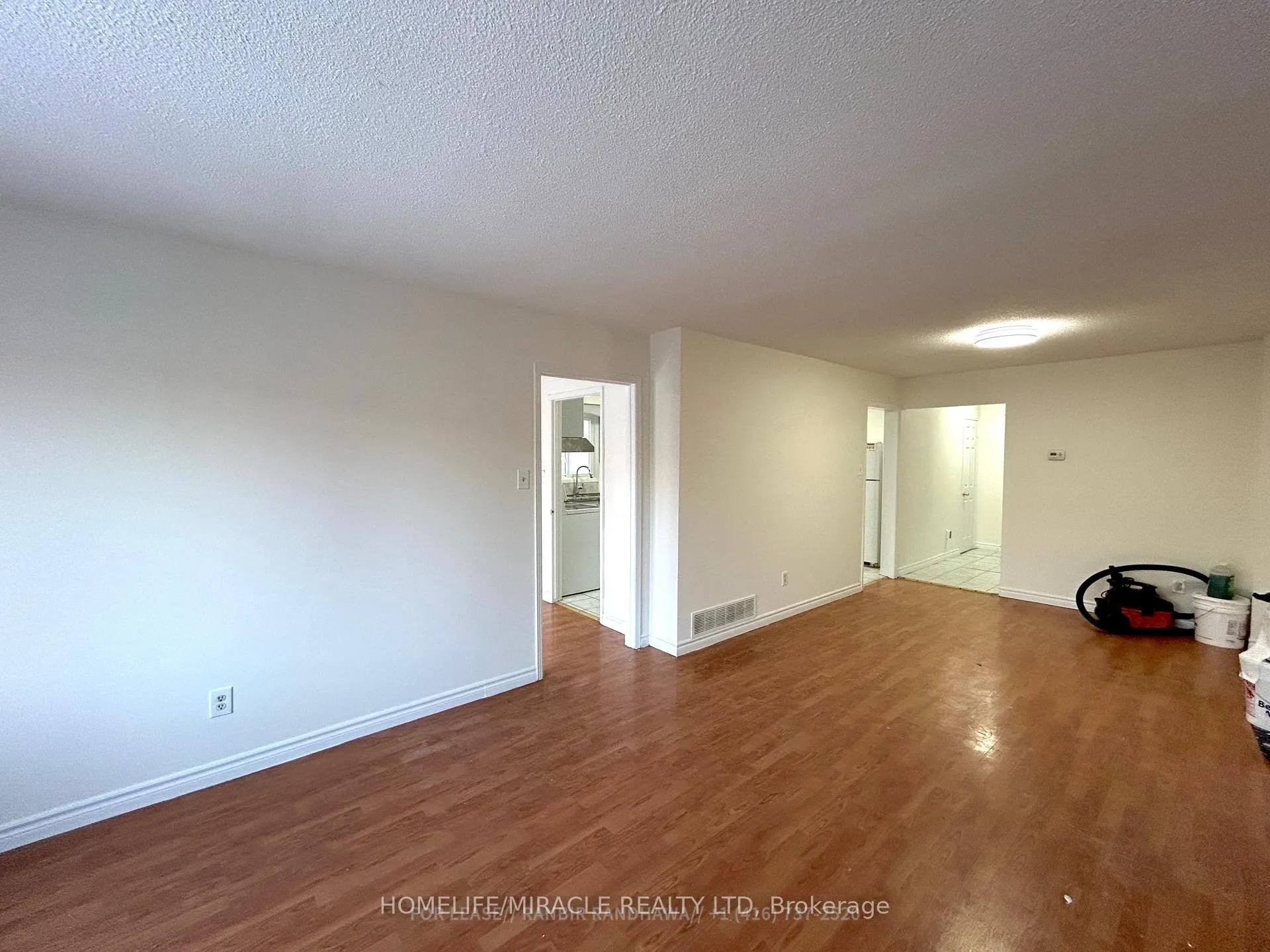 Photo 23 of 129 Irenemount Crescent, Markham, Middlefield — HOMEH