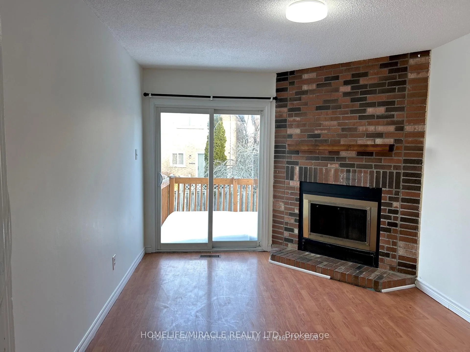 Photo 24 of 129 Irenemount Crescent, Markham, Middlefield — HOMEH