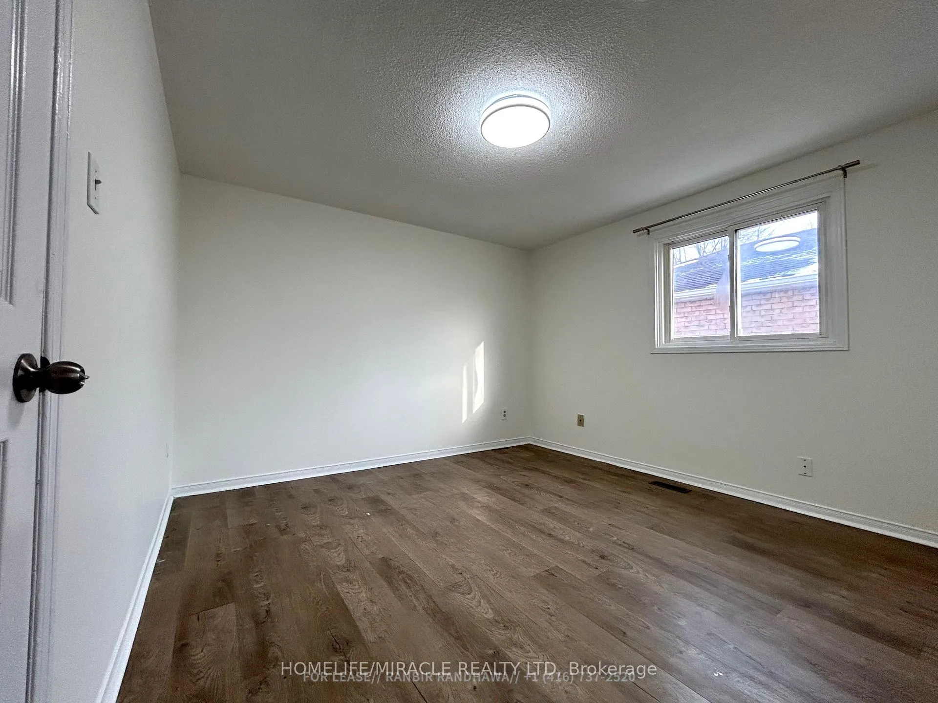 Photo 36 of 129 Irenemount Crescent, Markham, Middlefield — HOMEH