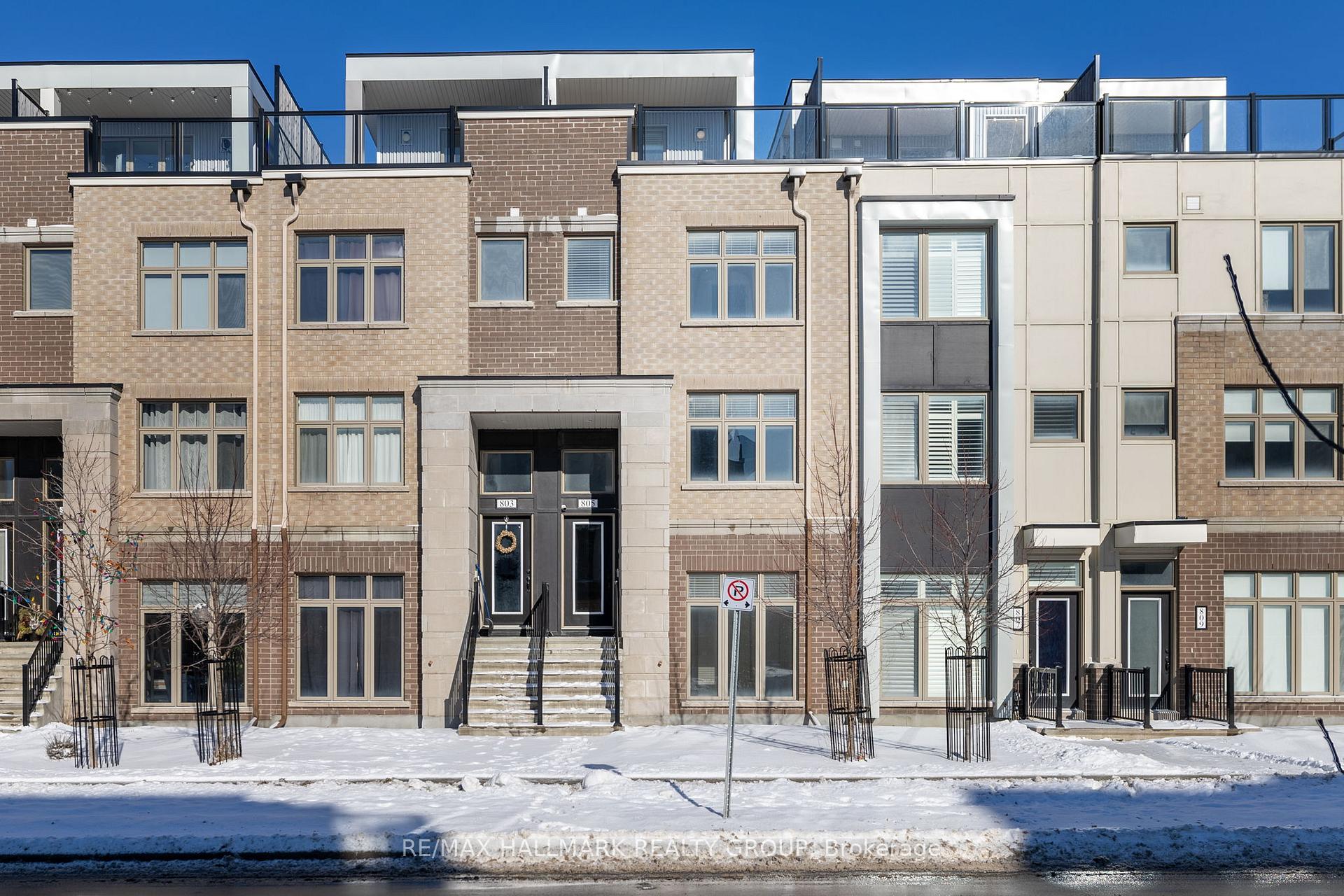 Photo 2 of 805 Mikinak Road, Ottawa, CFB Rockcliffe and Area — HOMEH