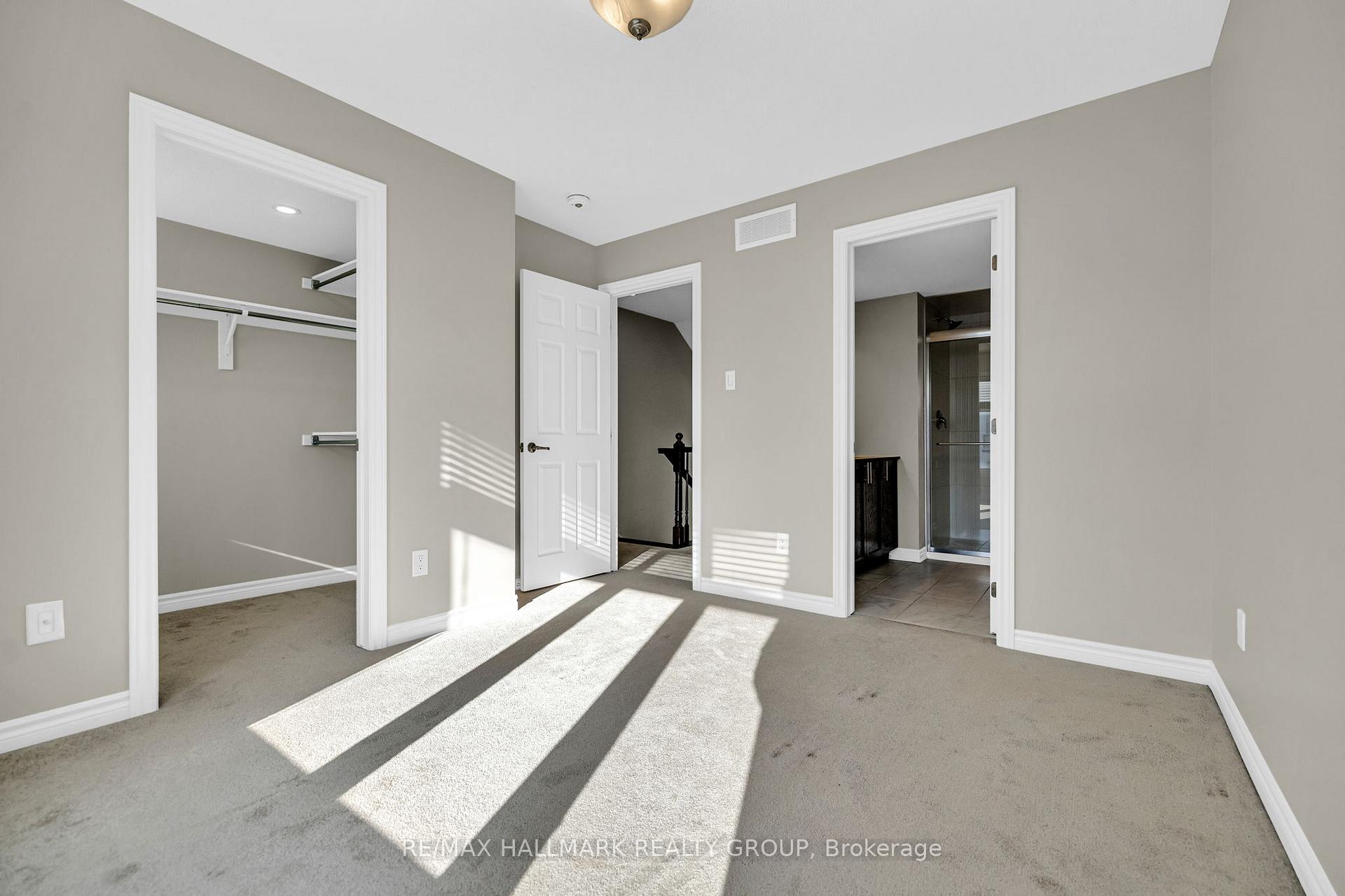 Photo 20 of 805 Mikinak Road, Ottawa, CFB Rockcliffe and Area — HOMEH